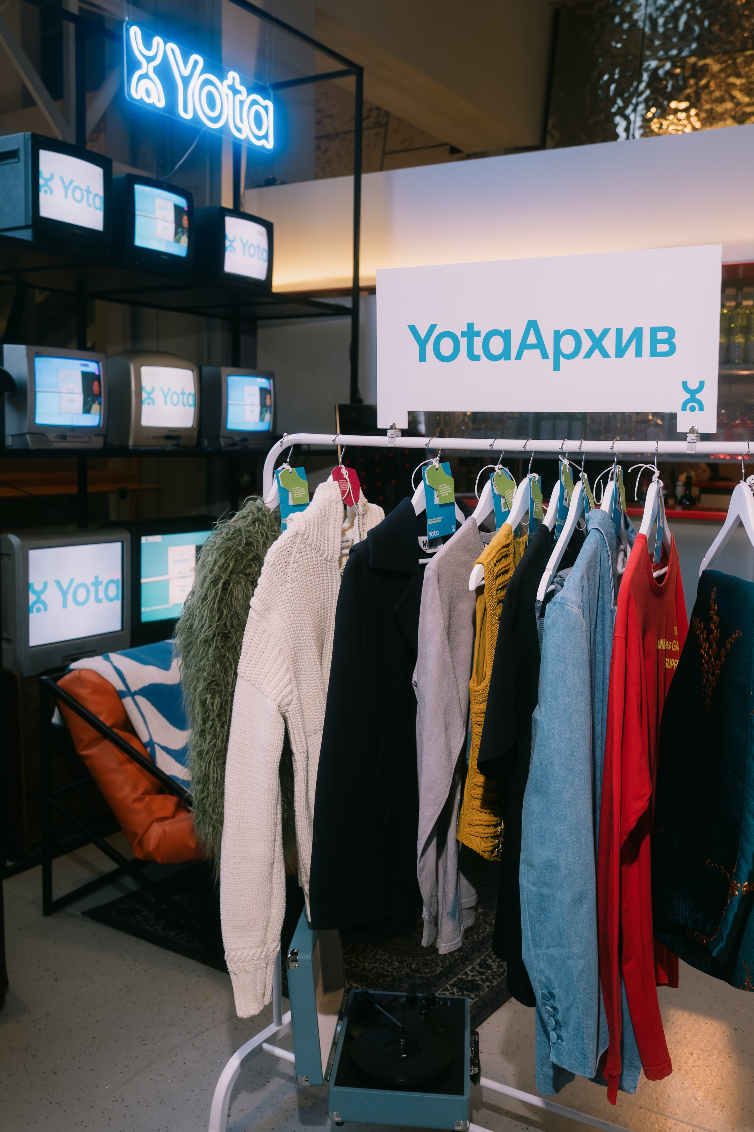 Buro Market in Tsvetnoy CM, Moscow. Сергей Зворыгин