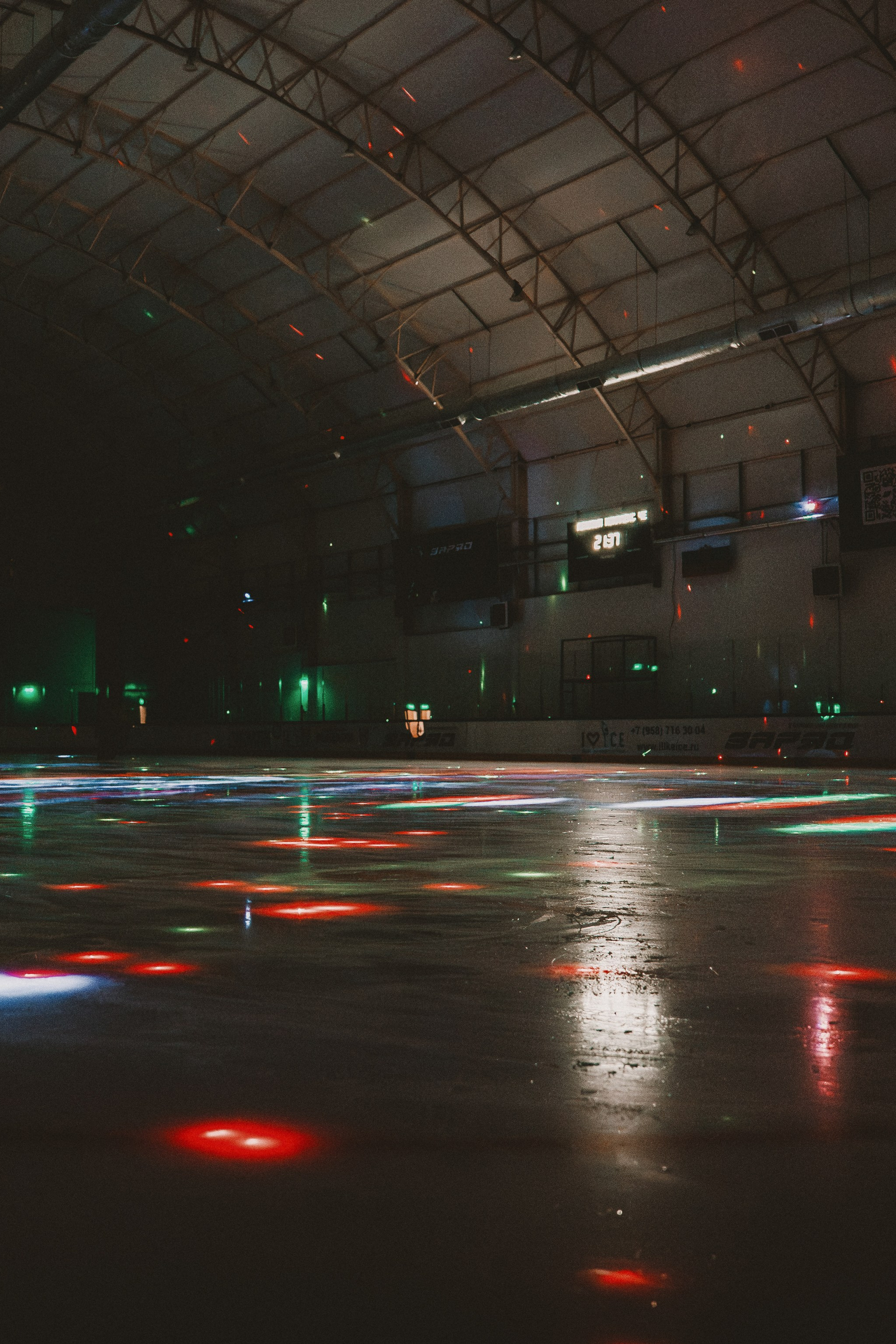 Champion Ice Rink in Gorky Central Park, Moscow. Сергей Зворыгин