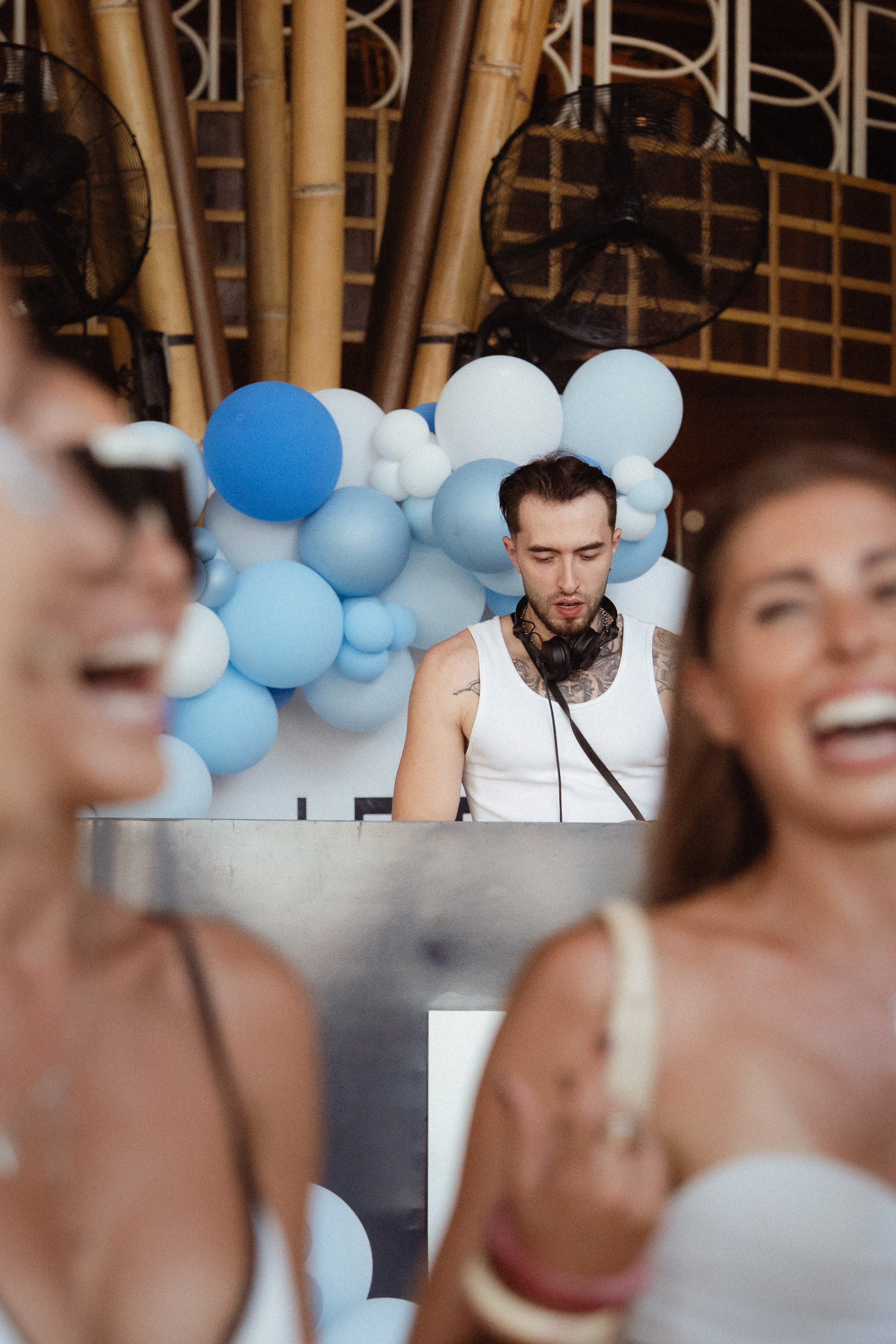 Le Blue Bali, a luxury beachfront restaurant Anniversary. Сергей Зворыгин