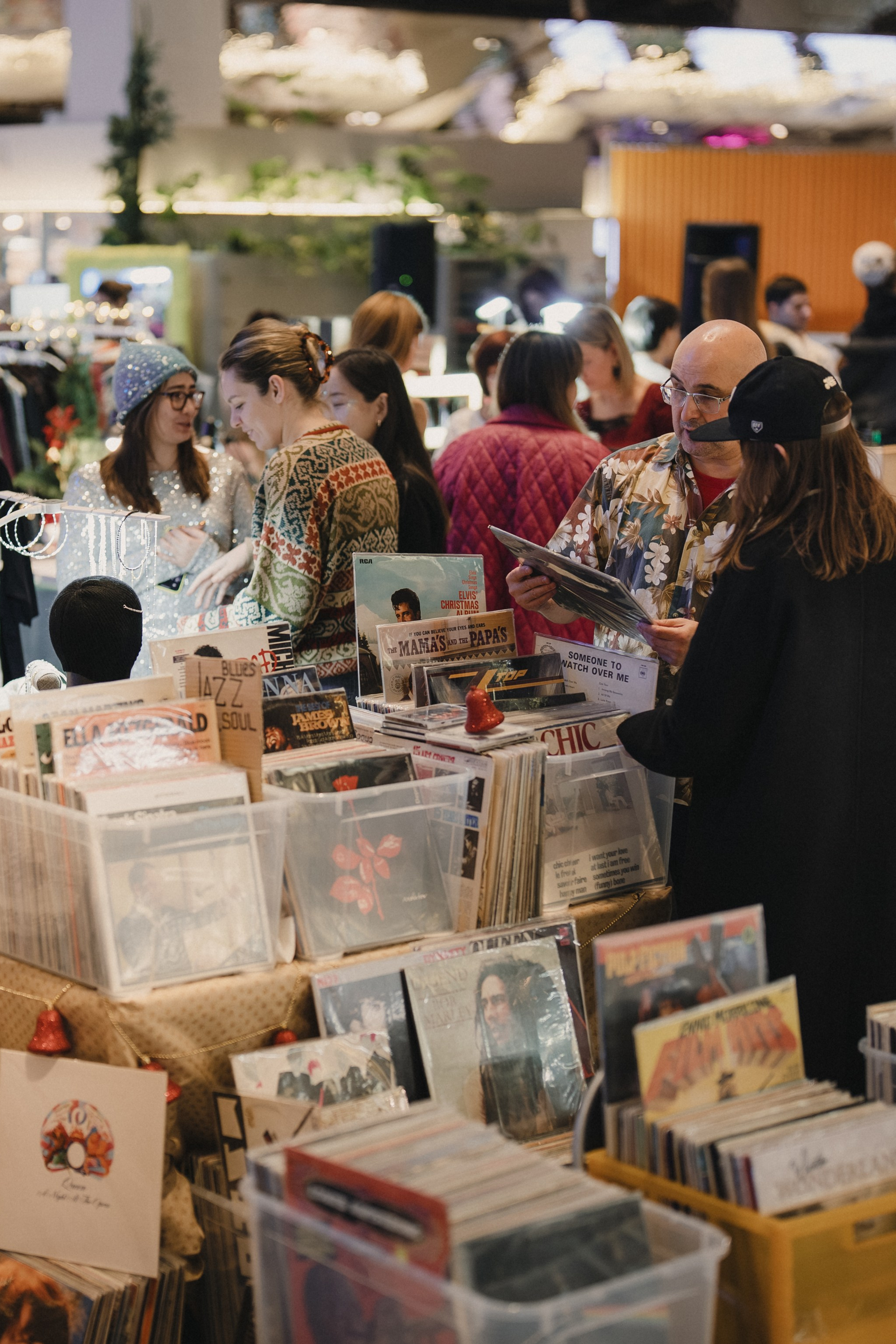 Buro Market in Tsvetnoy CM, Moscow. Сергей Зворыгин