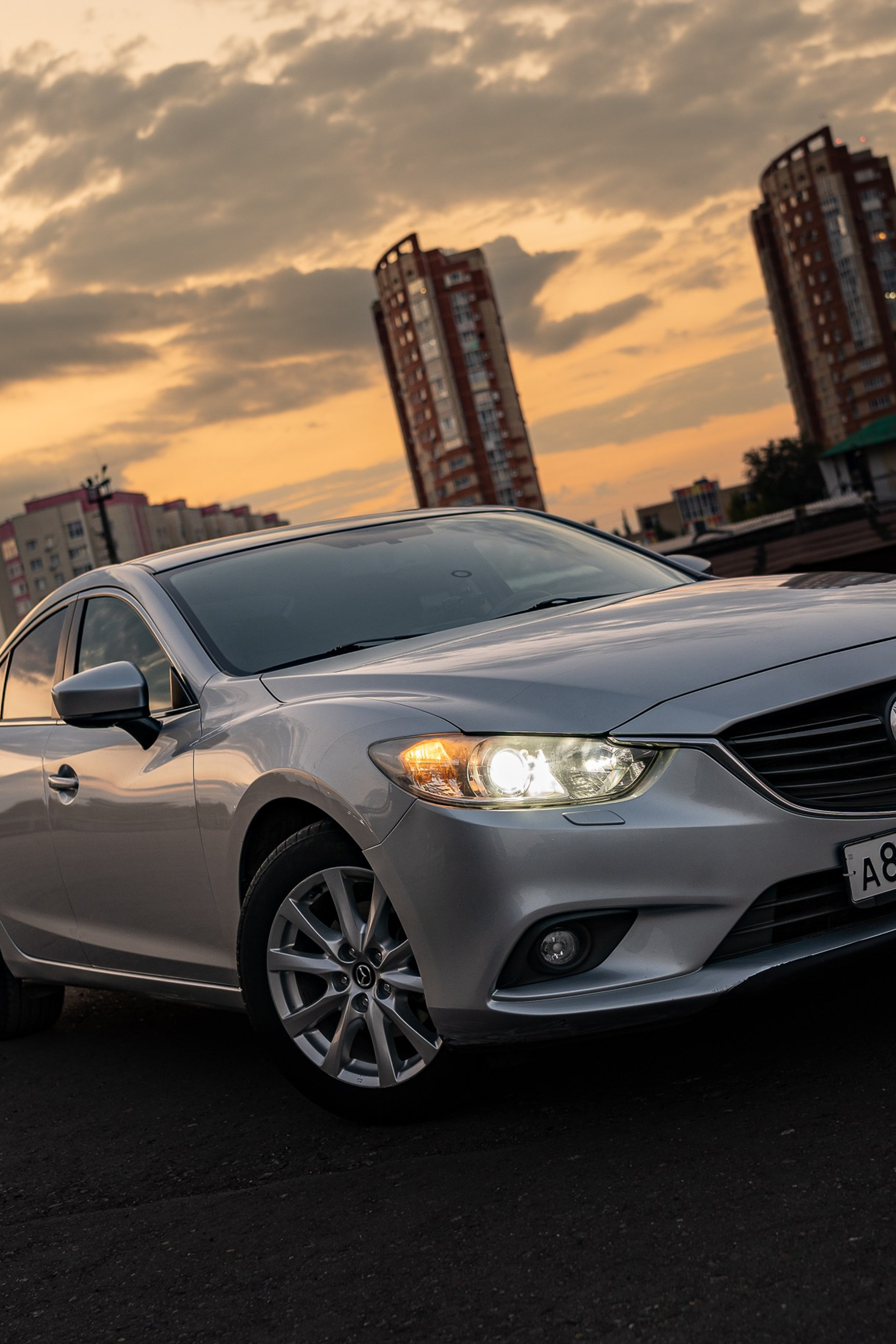 На продажу MAZDA 6