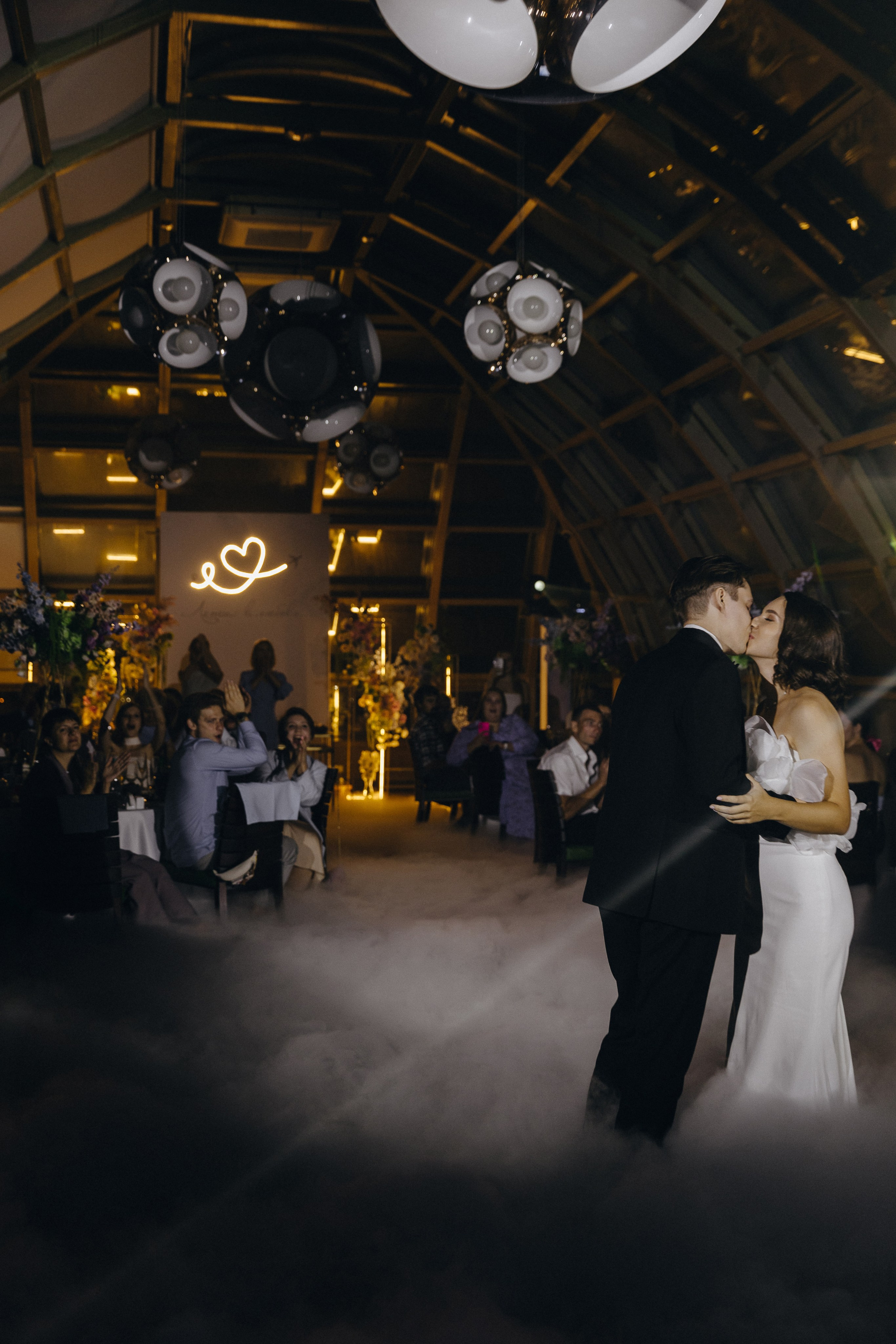 We fly into LOVE. Свадебный фотограф в Ростове-на-Дону Нина Крейцберг