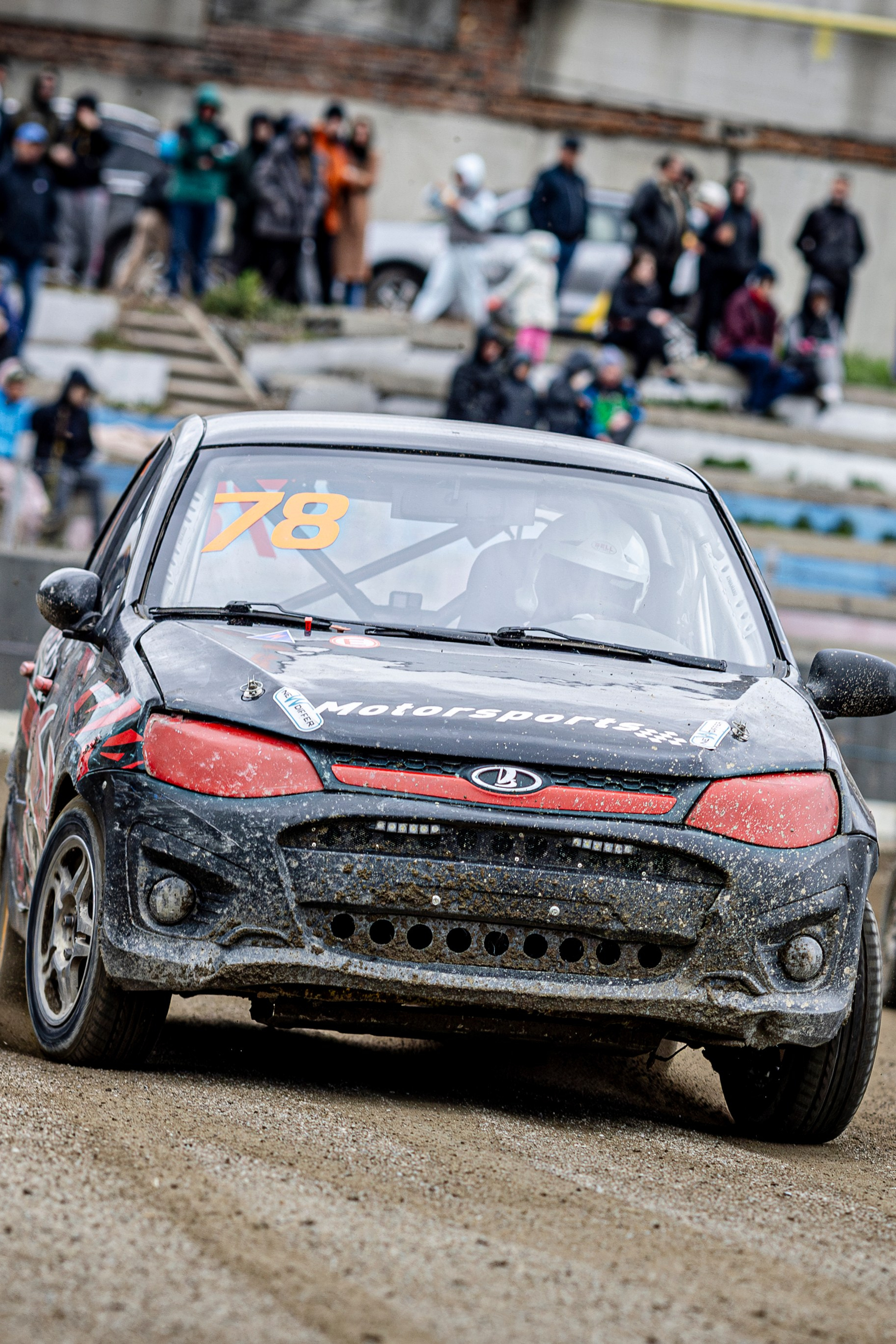 Трек 400 на гаревой дорожке