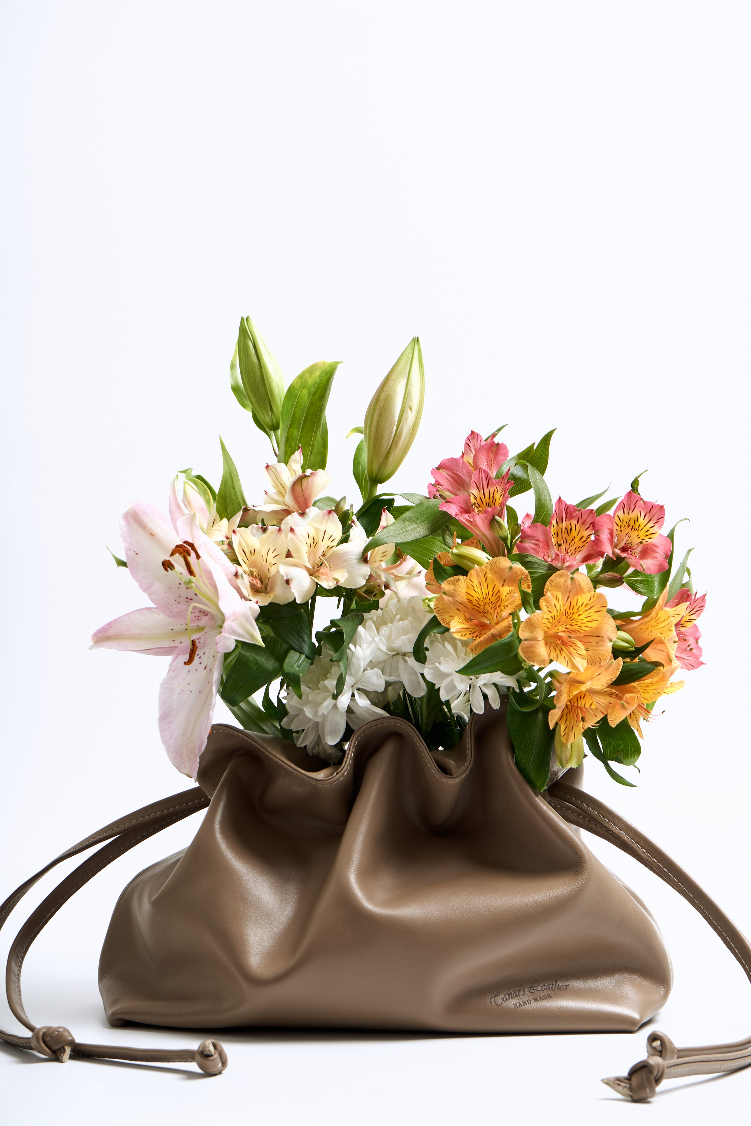 Съемки для маркетплейсов и брендов в Ростове-на-Дону. СЪЕМКИ ДЛЯ МАРКЕТПЛЕЙСОВ И БРЕНДОВ В РОСТОВЕ И МОСКВЕ