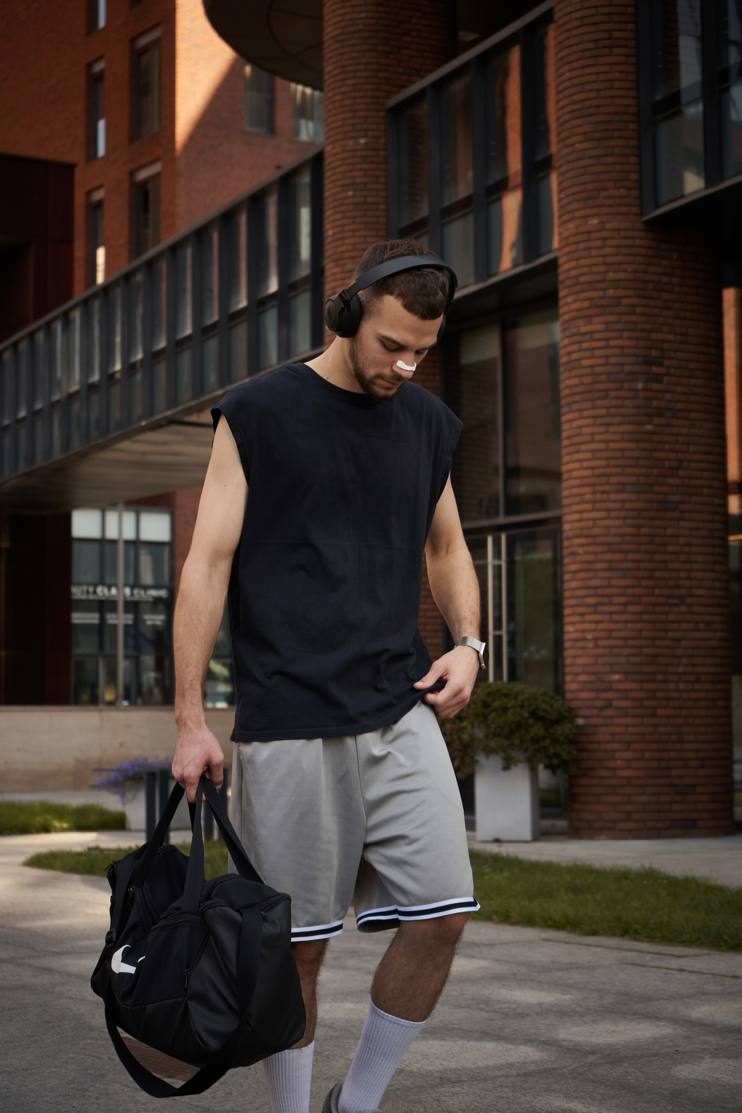 INWHALES. СЪЕМКИ ДЛЯ МАРКЕТПЛЕЙСОВ И БРЕНДОВ В РОСТОВЕ И МОСКВЕ