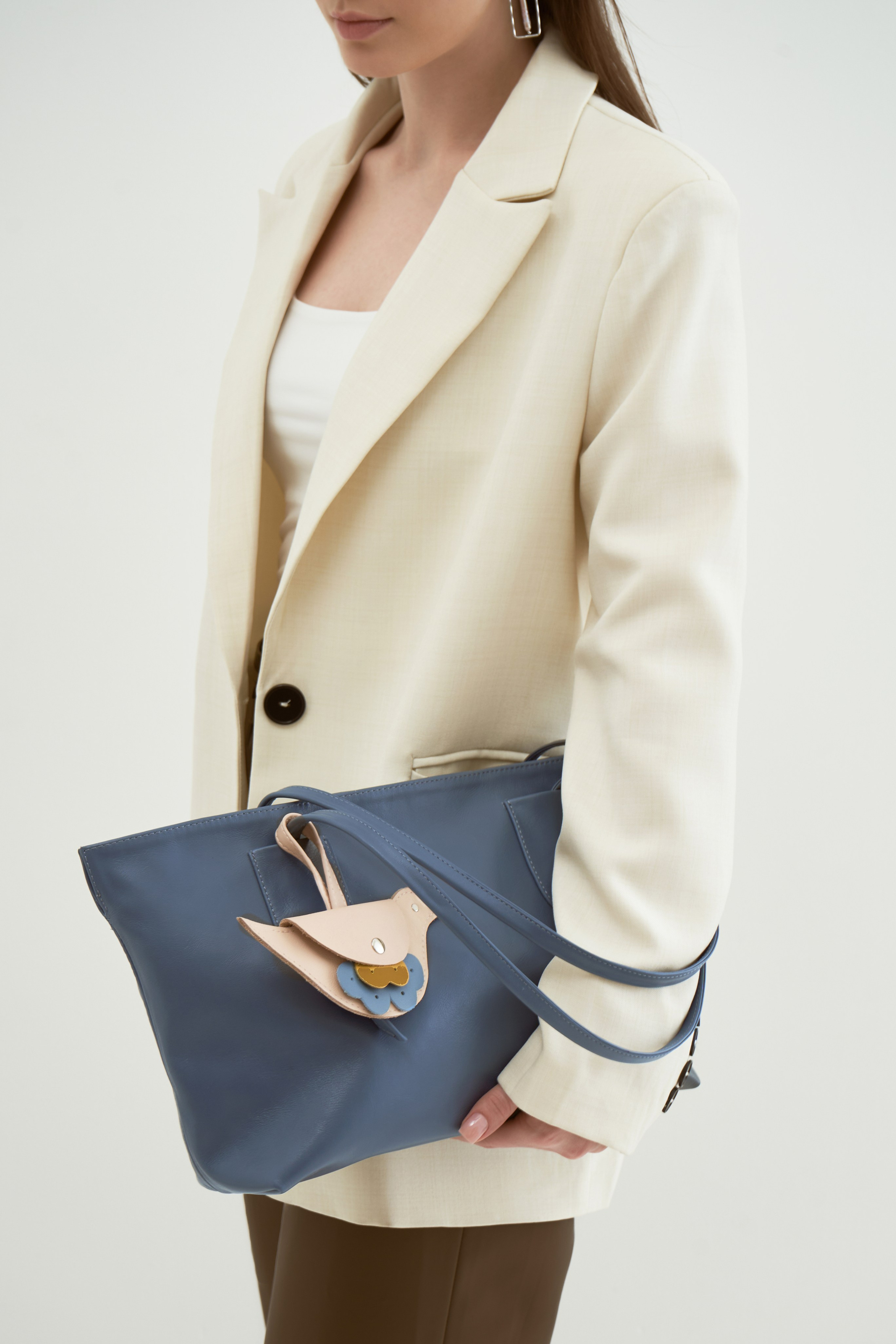 TANARS LEATHER SPRING. СЪЕМКИ ДЛЯ МАРКЕТПЛЕЙСОВ И БРЕНДОВ В РОСТОВЕ И МОСКВЕ