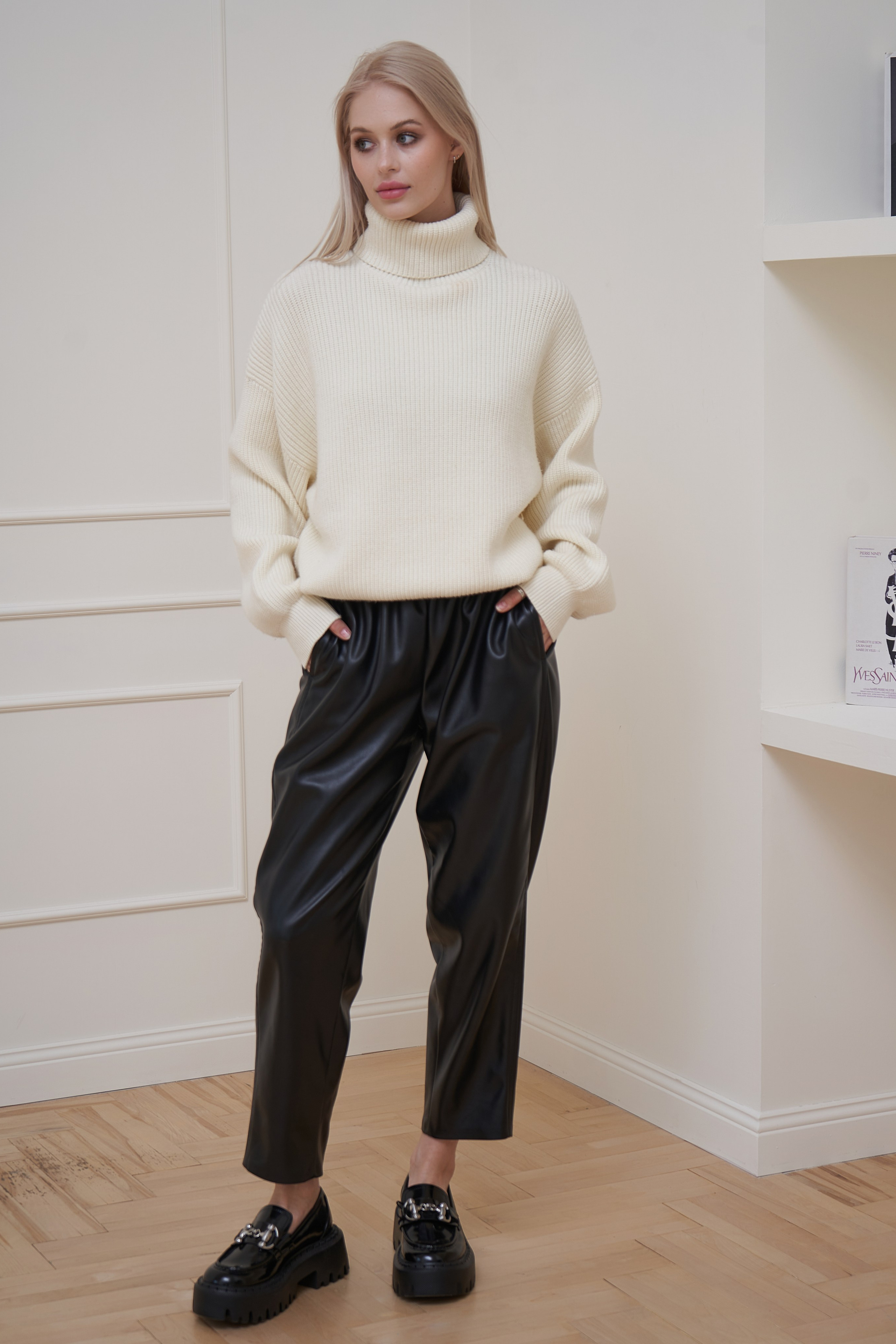 Съемки для маркетплейсов и брендов в Ростове-на-Дону. СЪЕМКИ ДЛЯ МАРКЕТПЛЕЙСОВ И БРЕНДОВ В РОСТОВЕ И МОСКВЕ