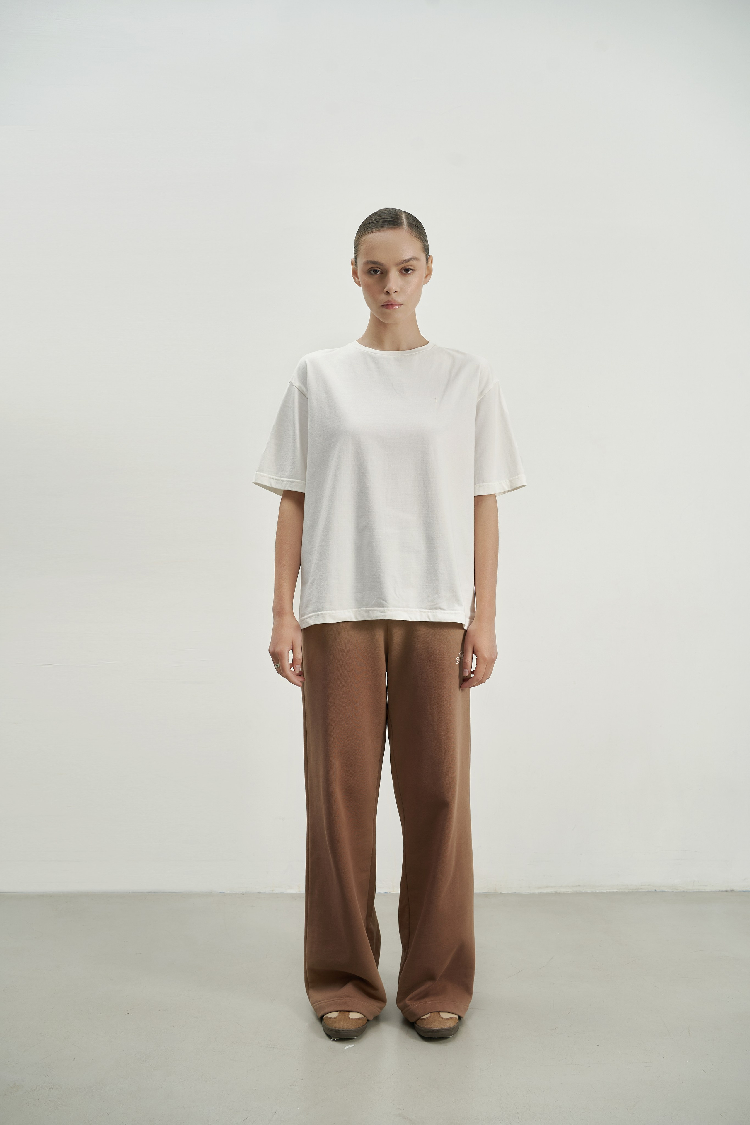 JETON BRAND. СЪЕМКИ ДЛЯ МАРКЕТПЛЕЙСОВ И БРЕНДОВ В РОСТОВЕ И МОСКВЕ