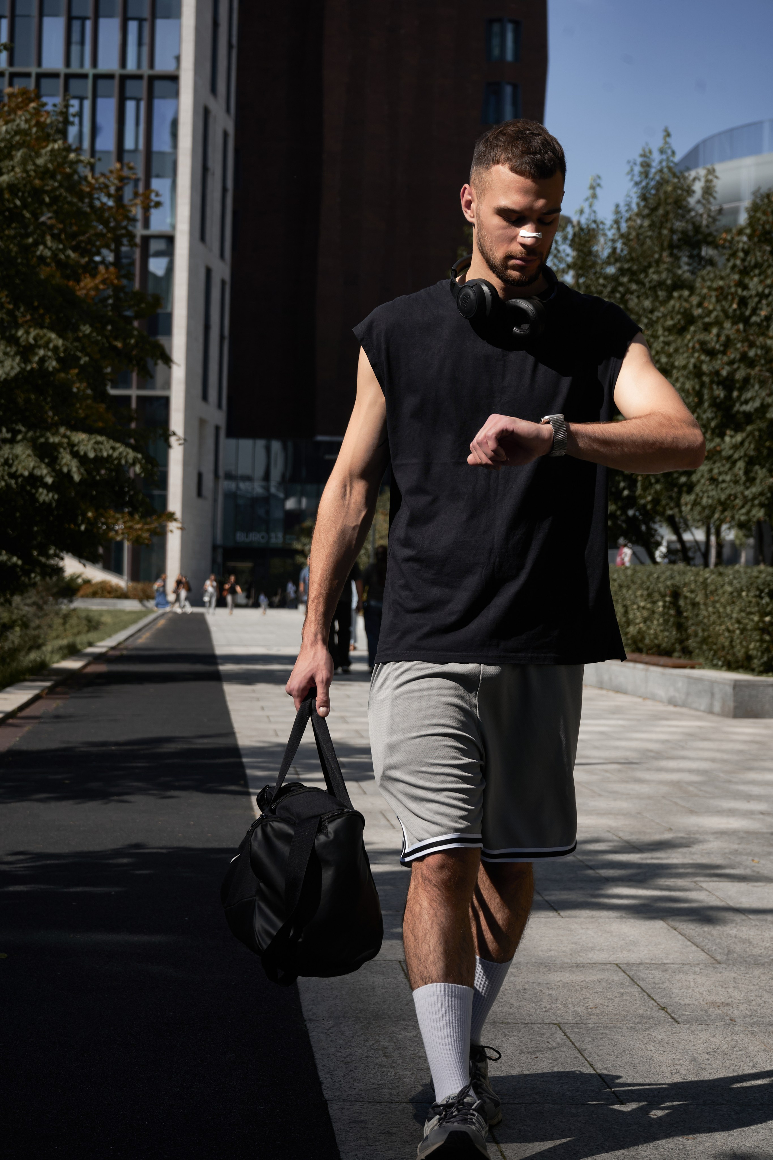 INWHALES. СЪЕМКИ ДЛЯ МАРКЕТПЛЕЙСОВ И БРЕНДОВ В РОСТОВЕ И МОСКВЕ