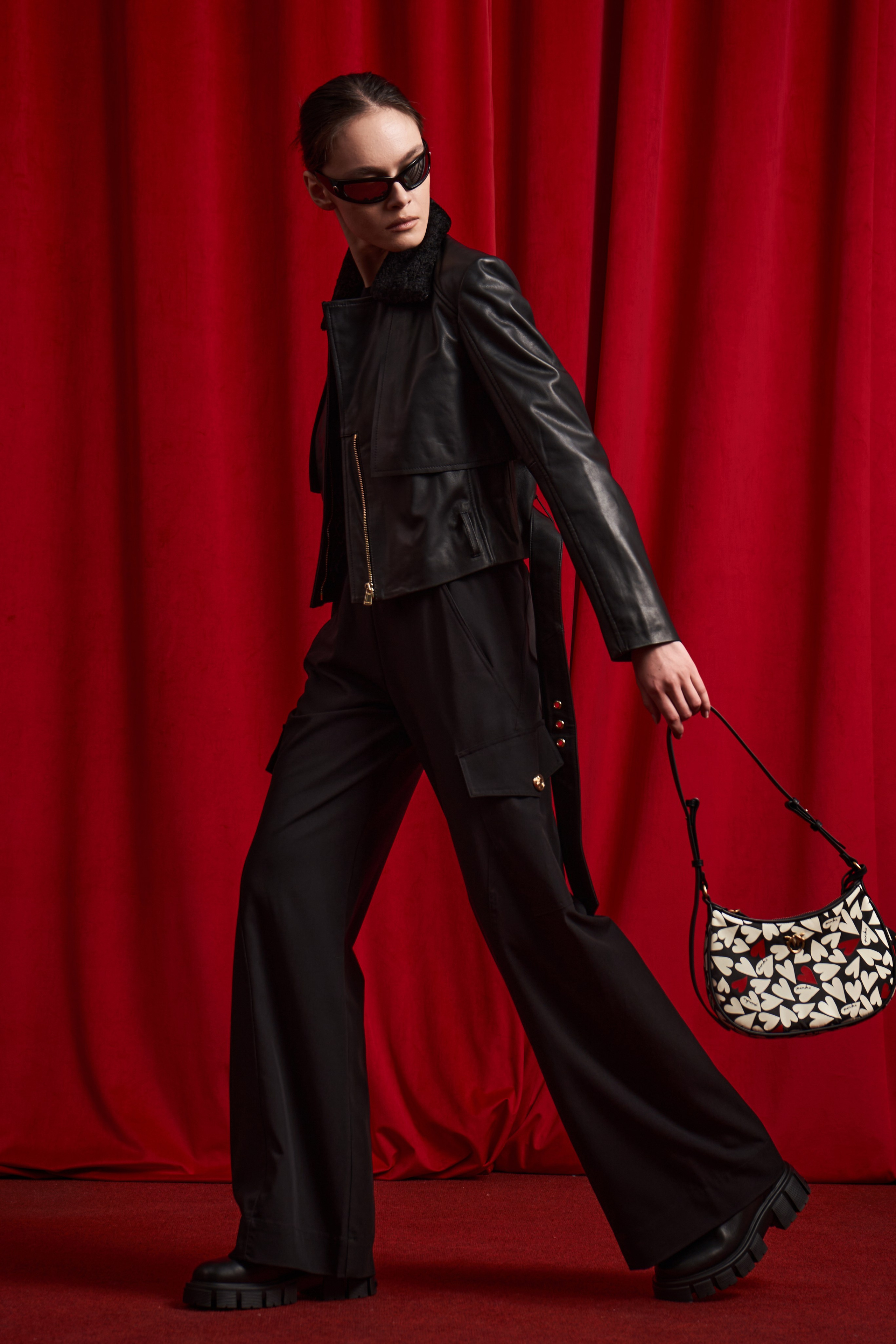 Съемки для маркетплейсов и брендов в Ростове-на-Дону. СЪЕМКИ ДЛЯ МАРКЕТПЛЕЙСОВ И БРЕНДОВ В РОСТОВЕ И МОСКВЕ