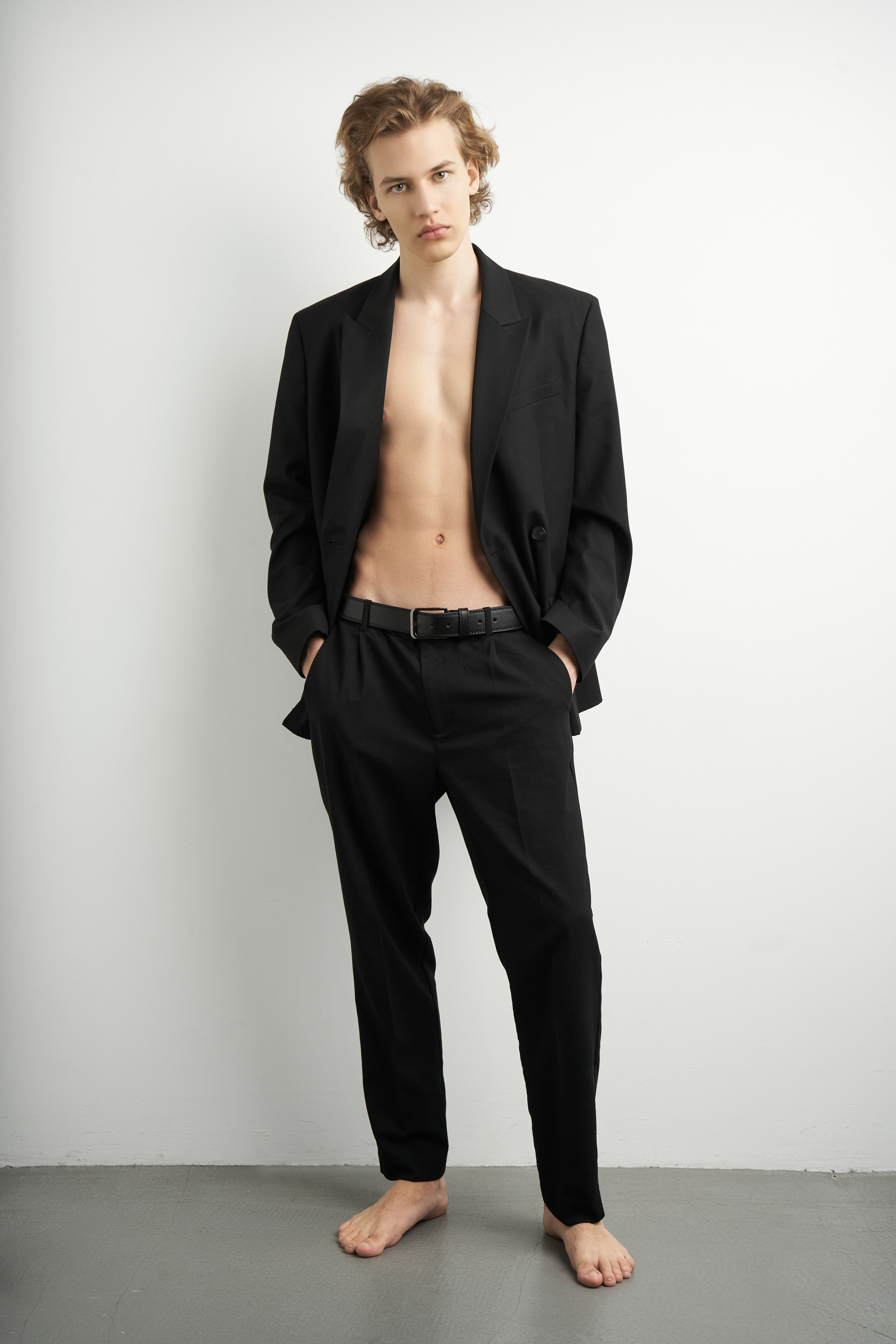 Alex. СЪЕМКИ ДЛЯ МАРКЕТПЛЕЙСОВ И БРЕНДОВ В РОСТОВЕ И МОСКВЕ