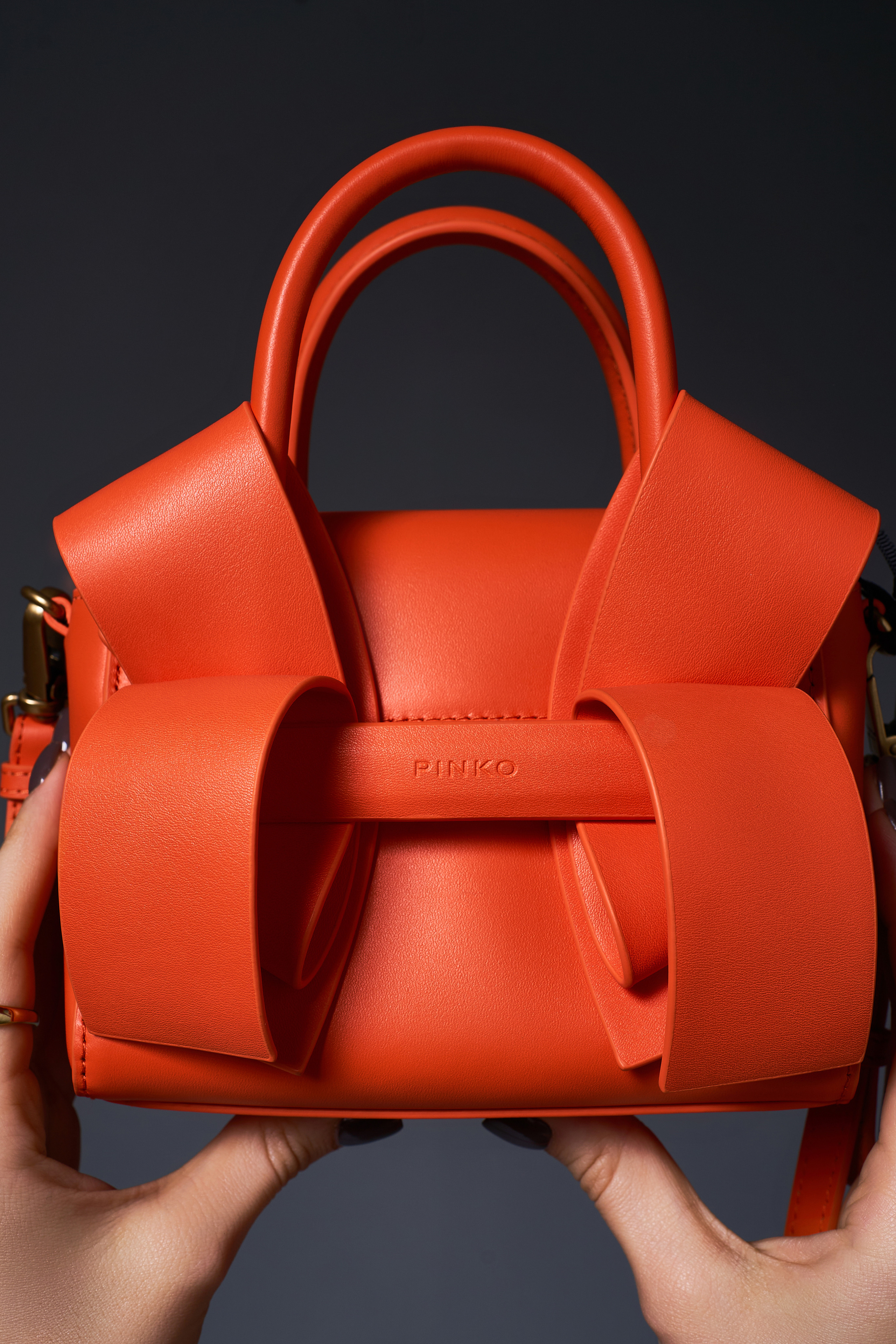 Съемки для маркетплейсов и брендов в Ростове-на-Дону. СЪЕМКИ ДЛЯ МАРКЕТПЛЕЙСОВ И БРЕНДОВ В РОСТОВЕ И МОСКВЕ