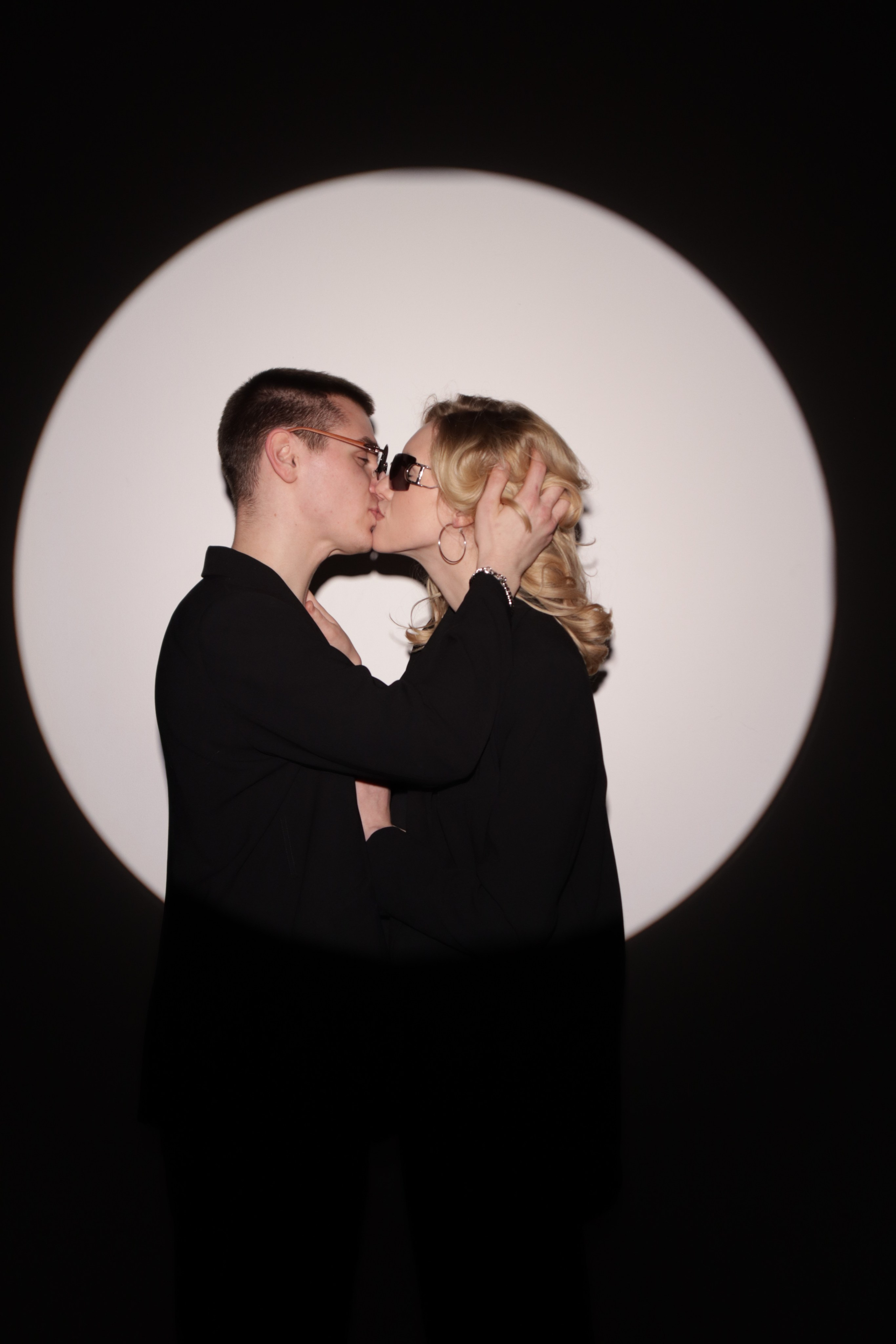 BOND & love story. Репортажный, свадебный фотограф в Москве, уличные и студийные фотосессии
