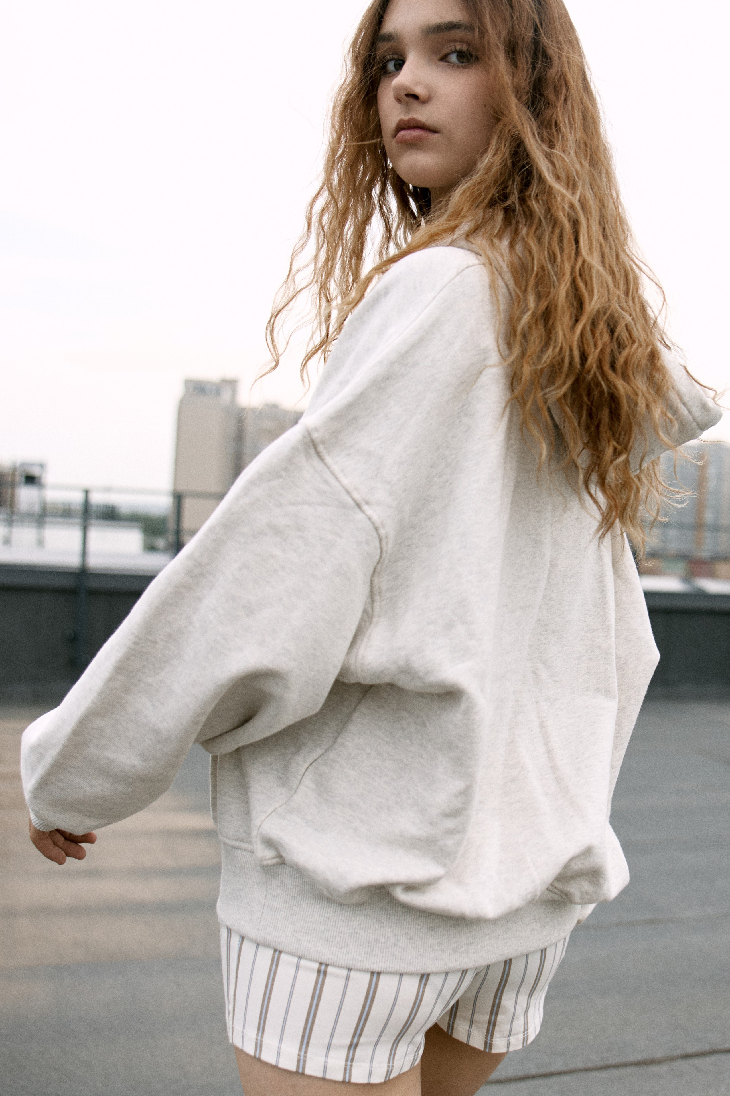 BOOK. MONSTERA MODELS