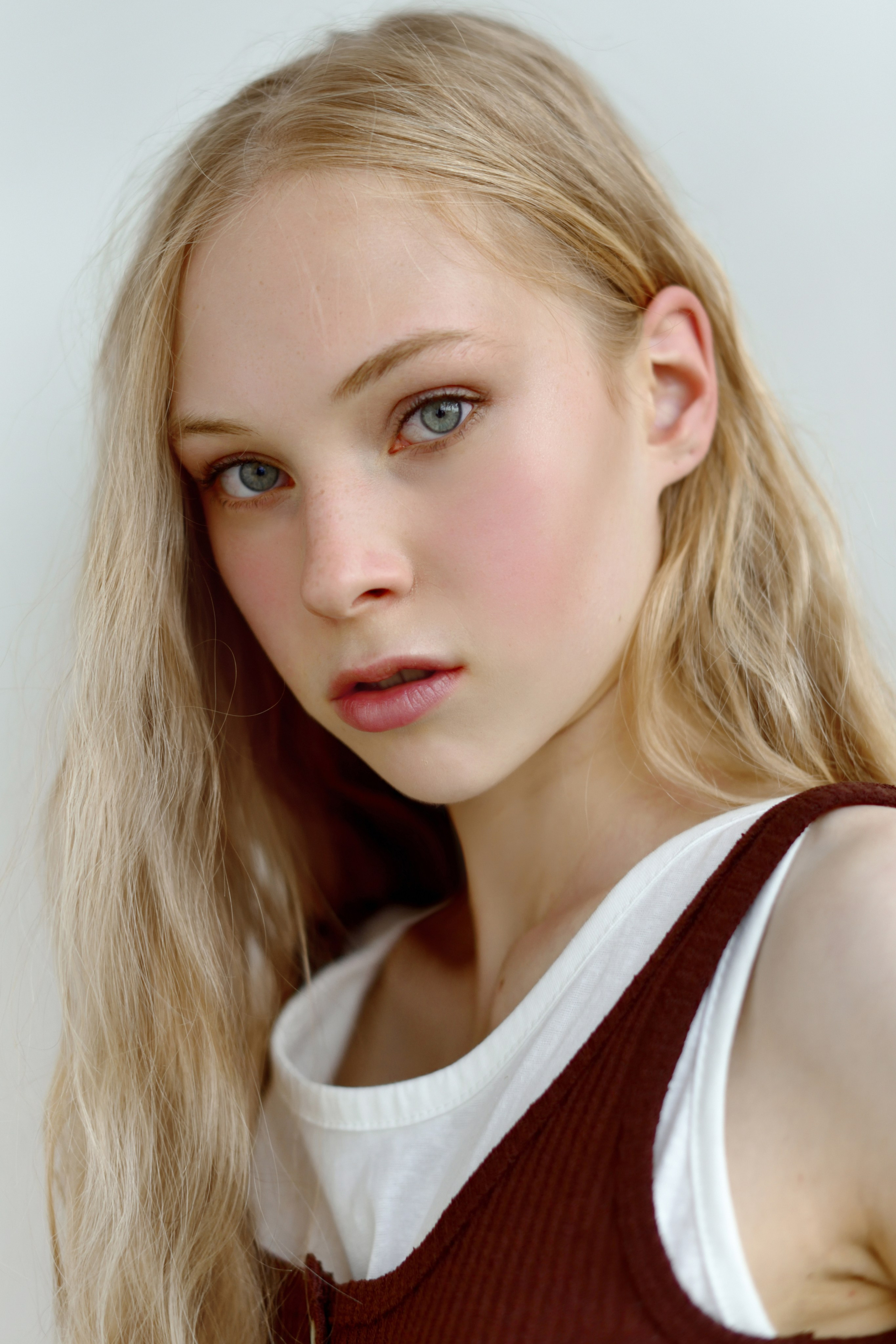 BOOK. MONSTERA MODELS