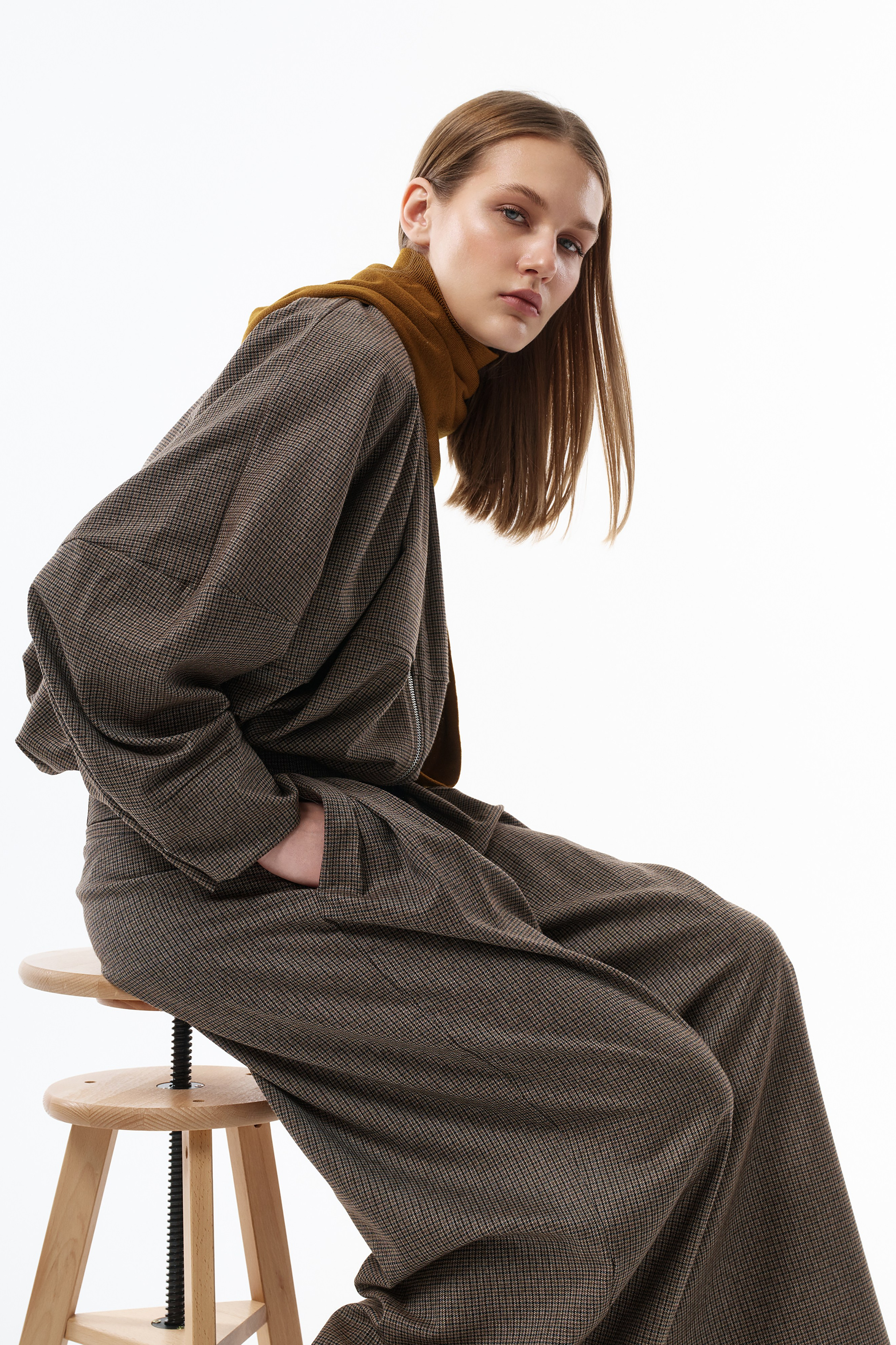 BOOK. MONSTERA MODELS