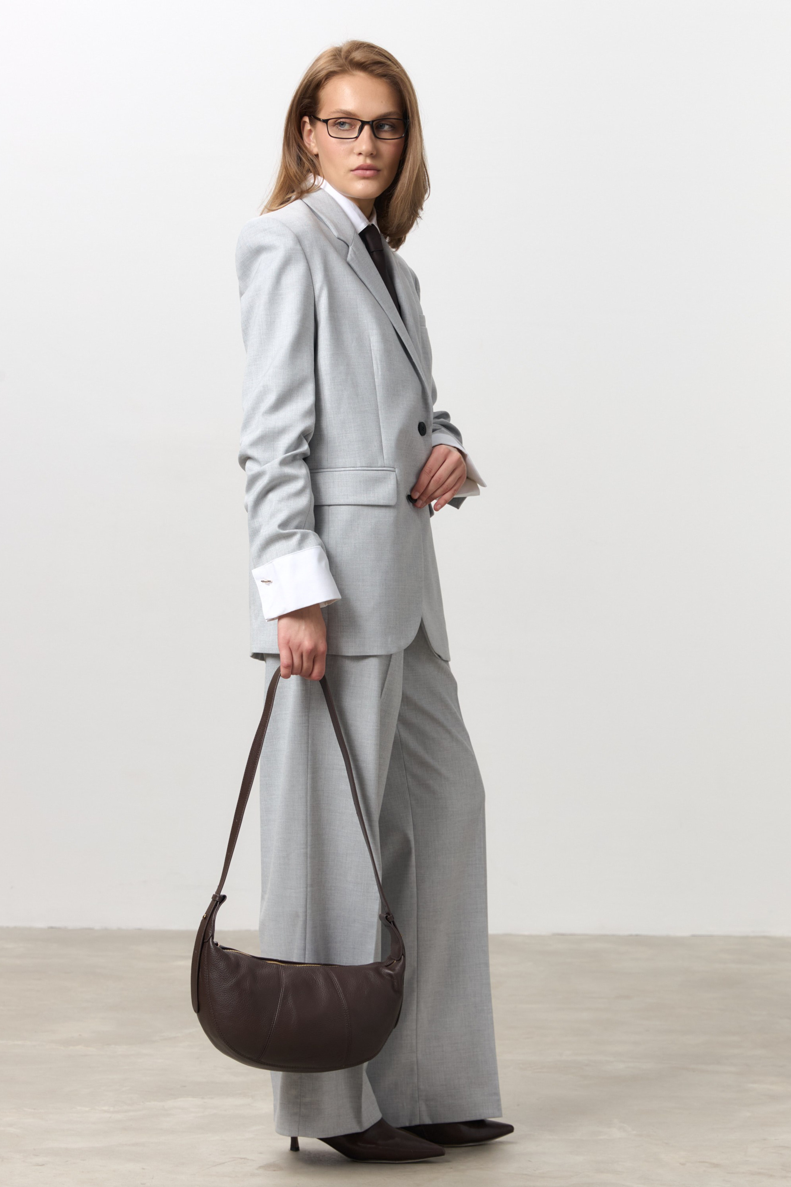 BOOK. MONSTERA MODELS