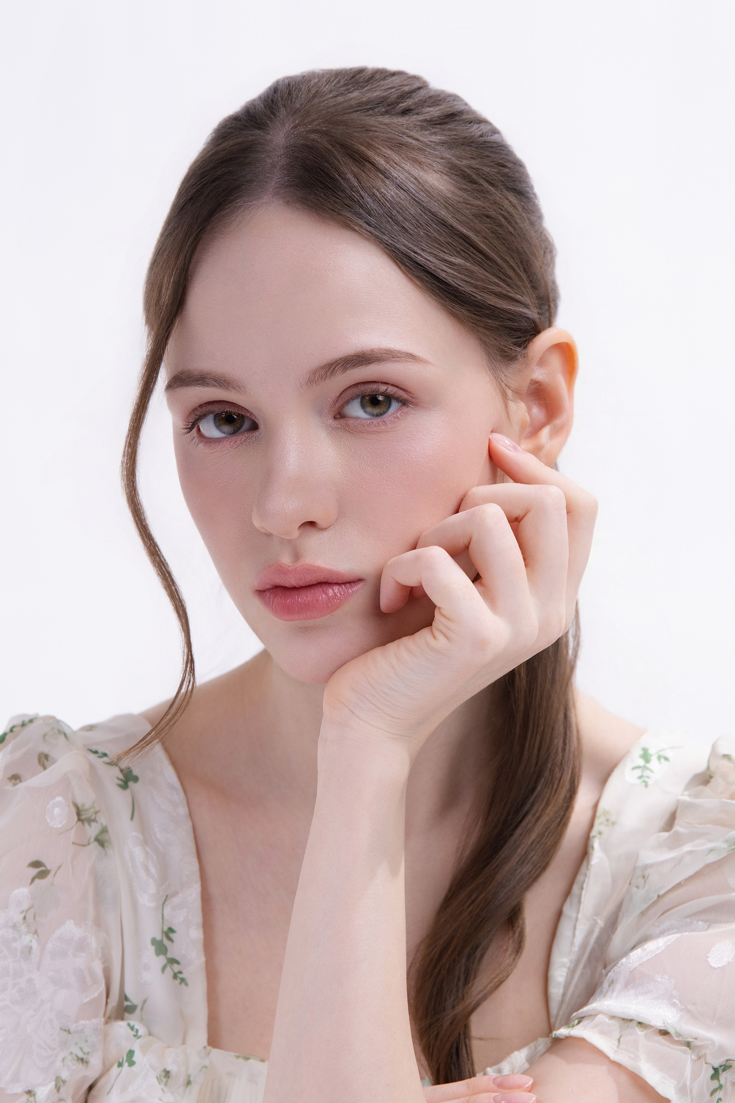 BOOK. MONSTERA MODELS