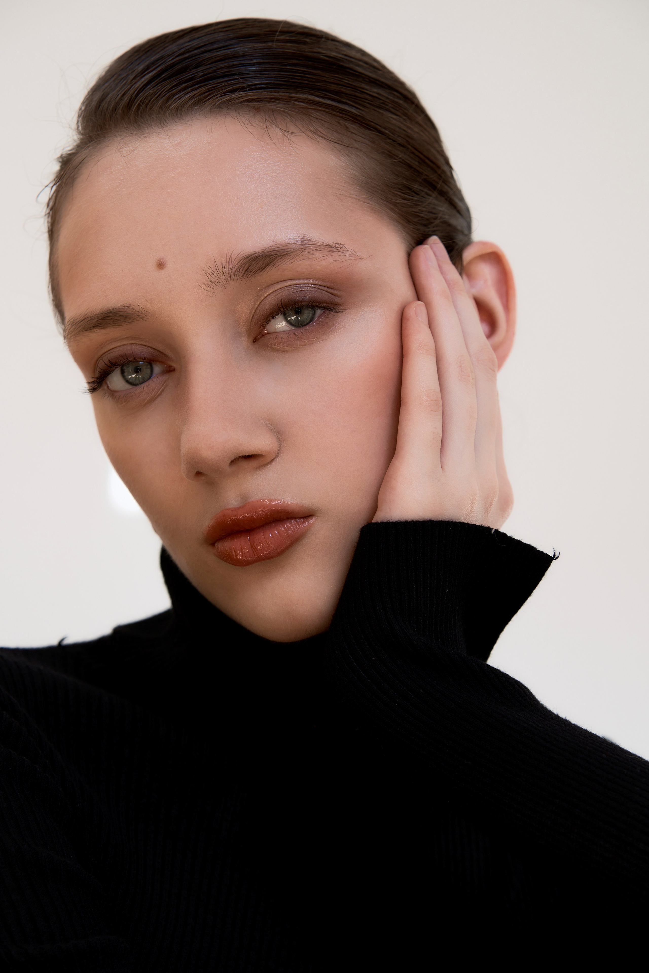 BOOK. MONSTERA MODELS
