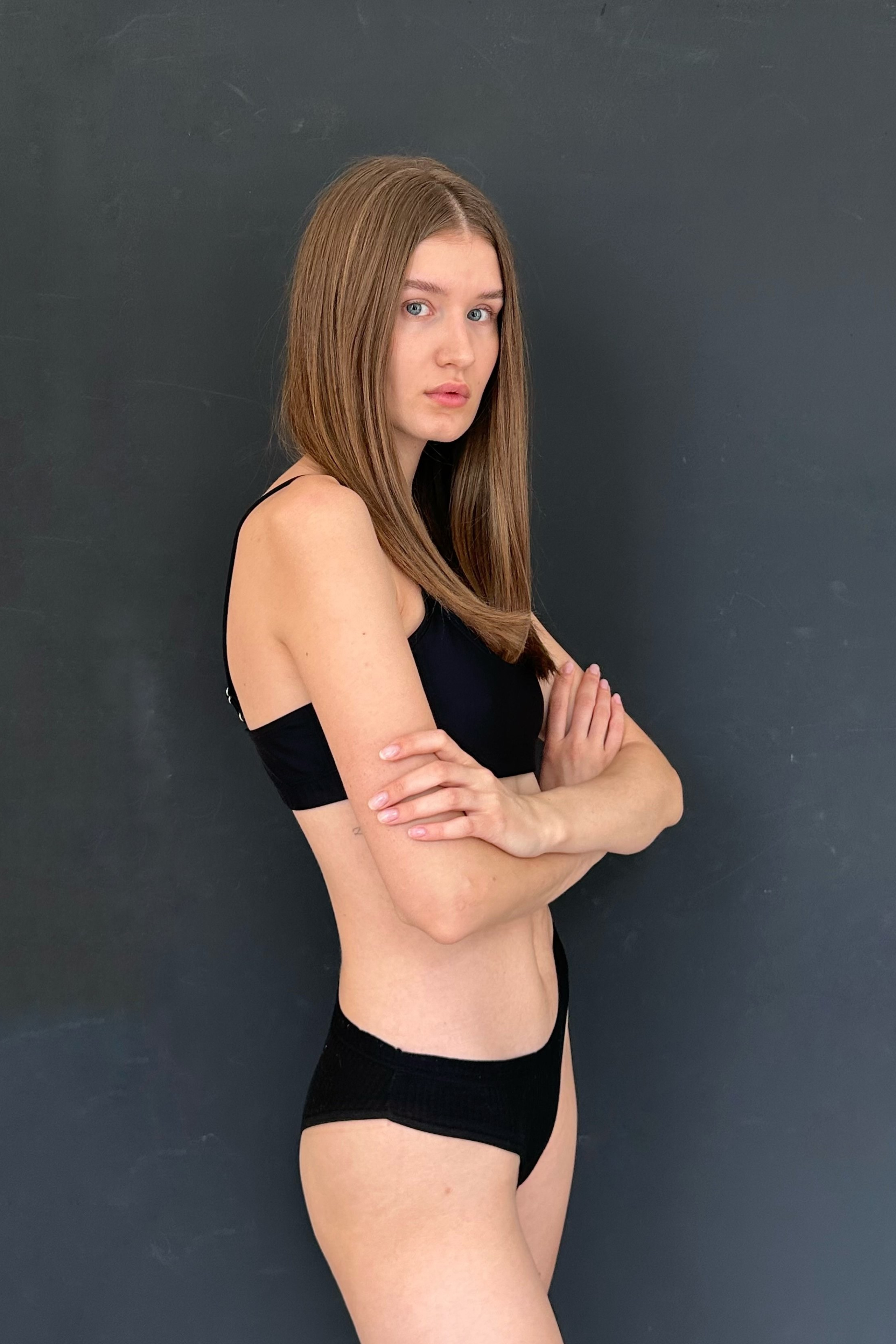 SNAPS. MONSTERA MODELS