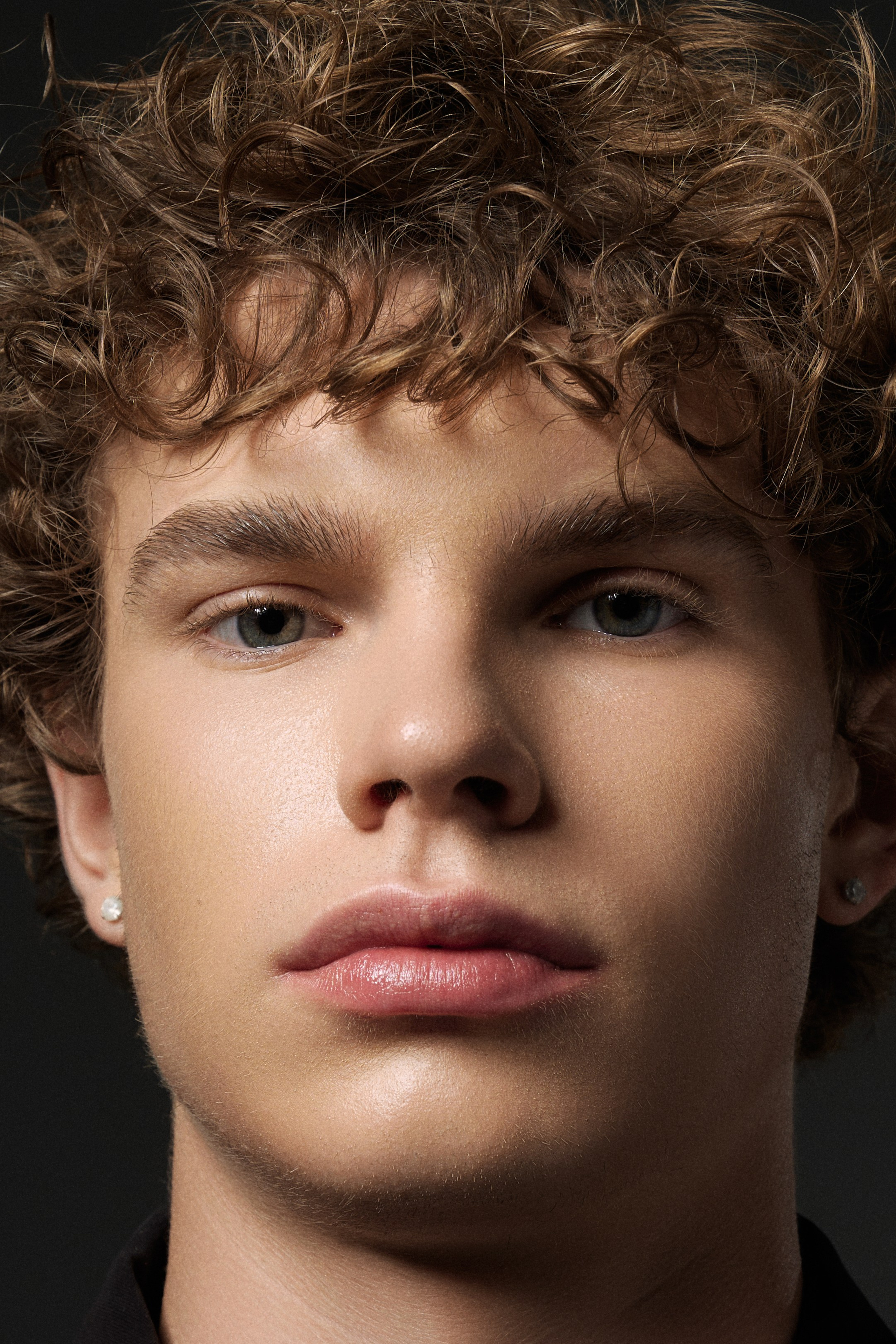 BOOK. MONSTERA MODELS