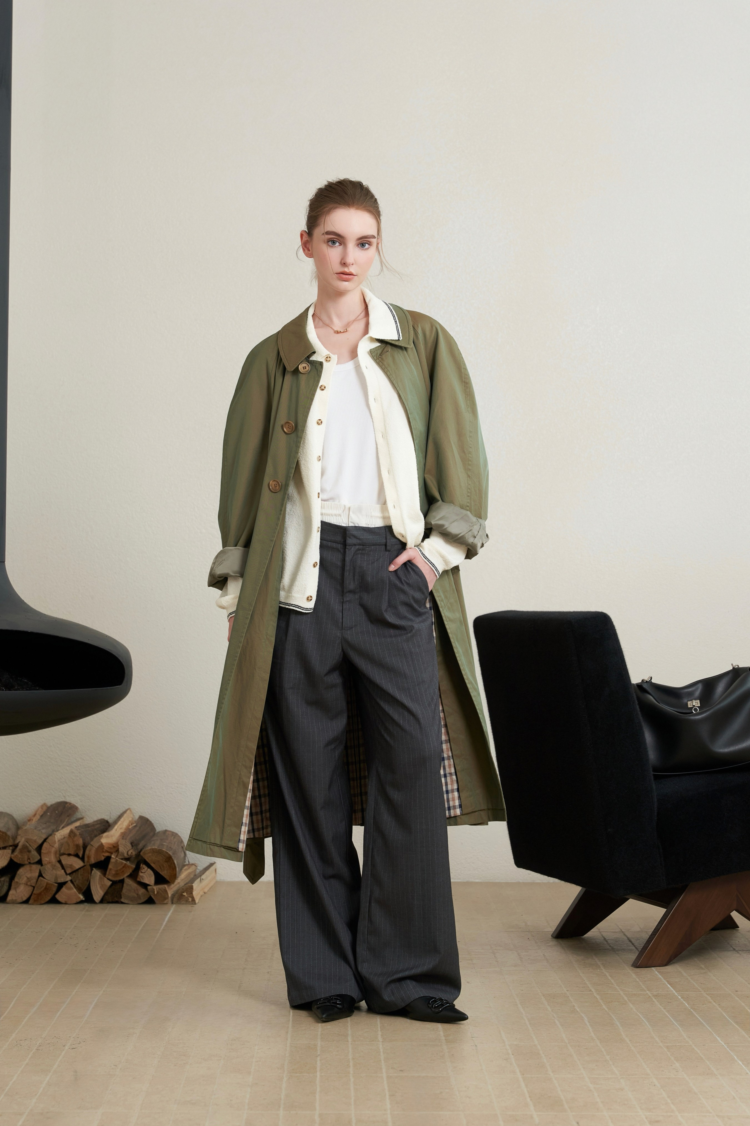 BOOK. MONSTERA MODELS