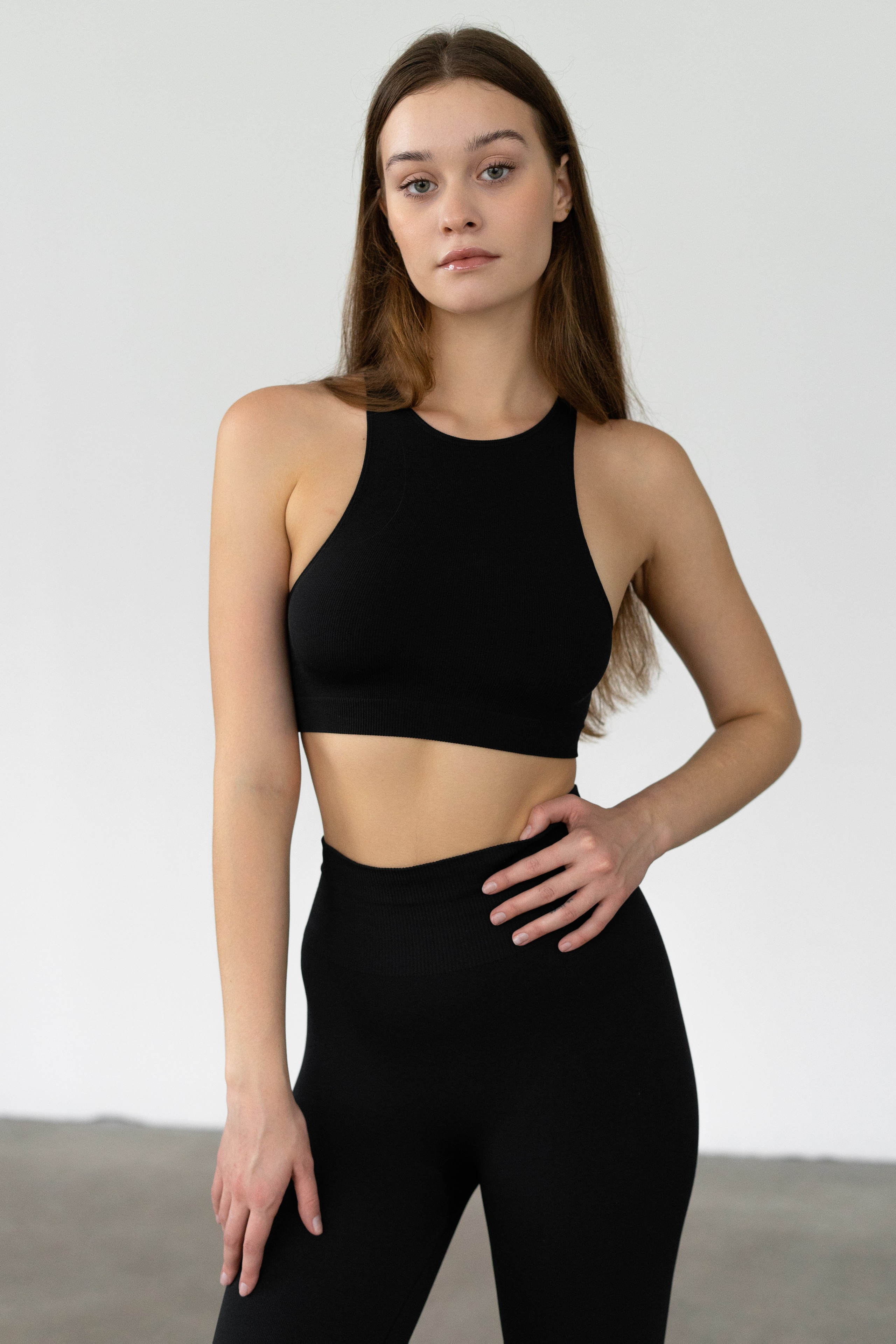 SNAPS. MONSTERA MODELS