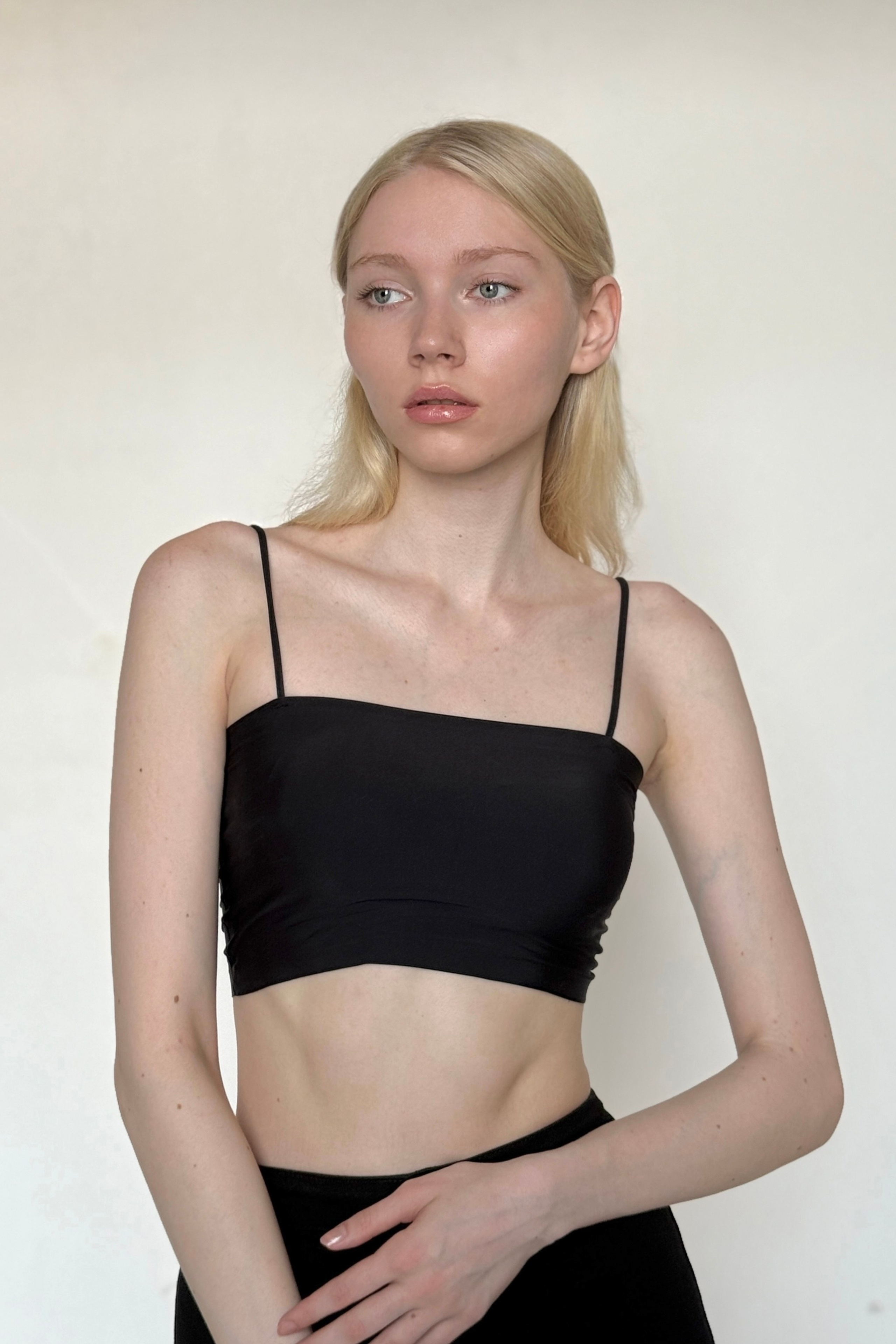 SNAPS. MONSTERA MODELS