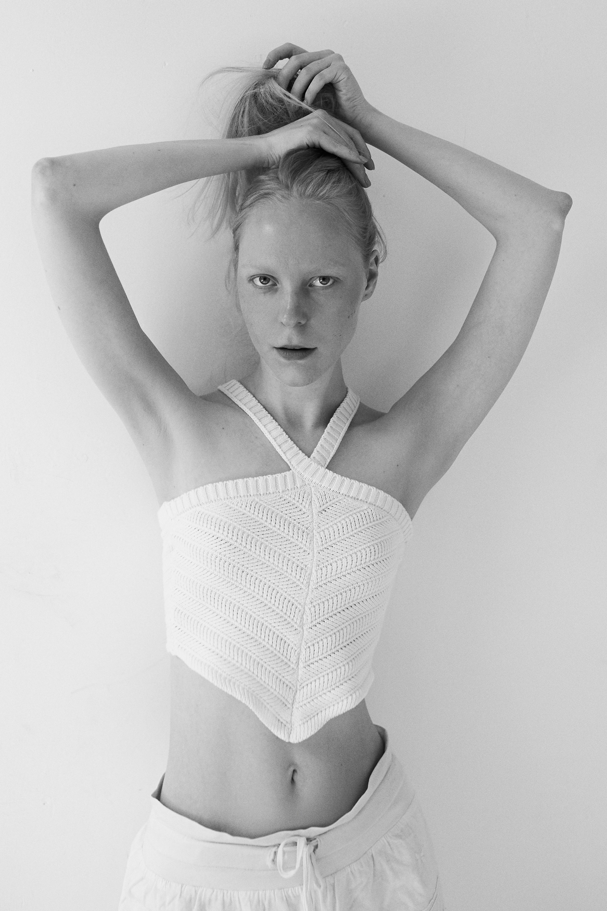 BOOK. MONSTERA MODELS