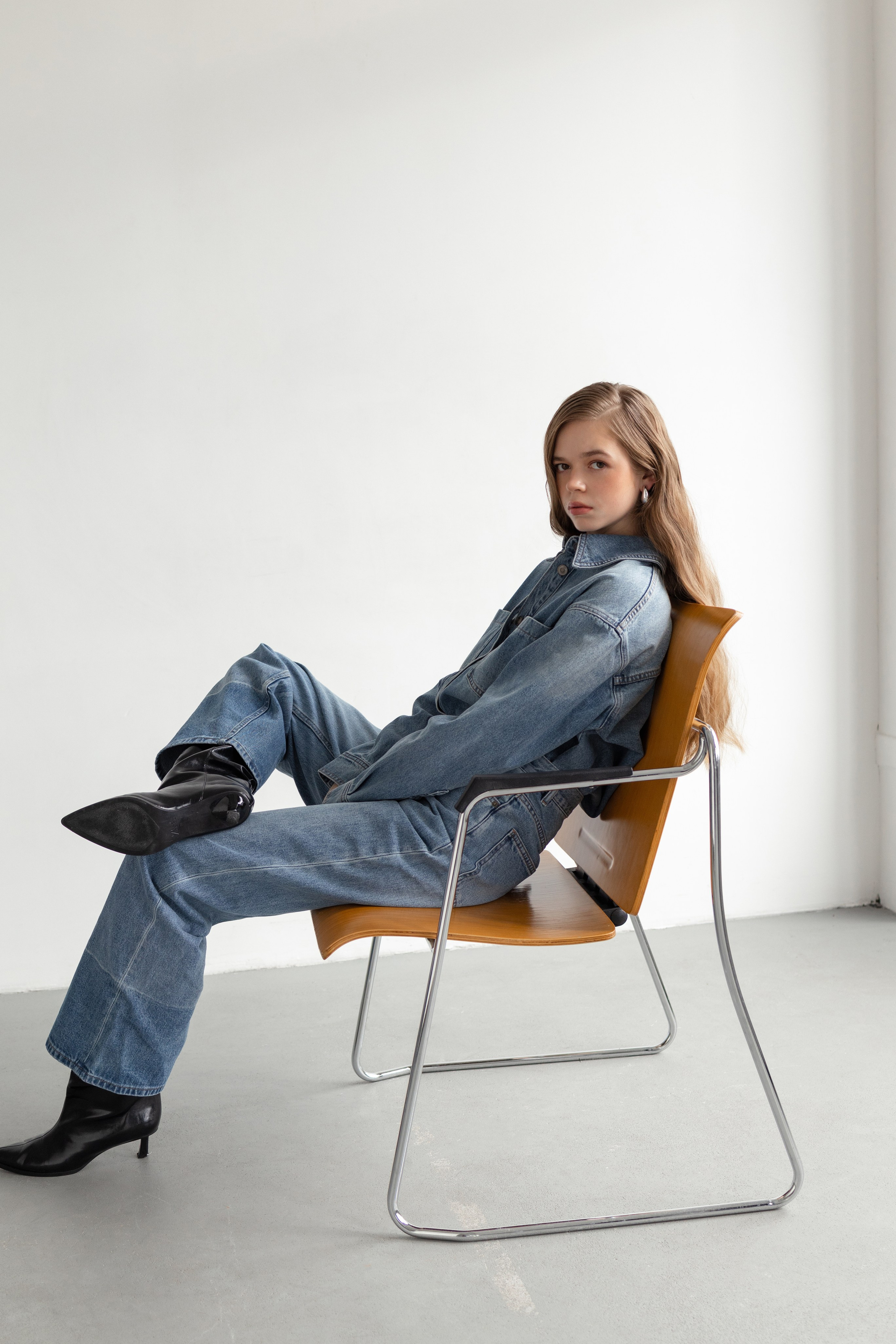 BOOK. MONSTERA MODELS