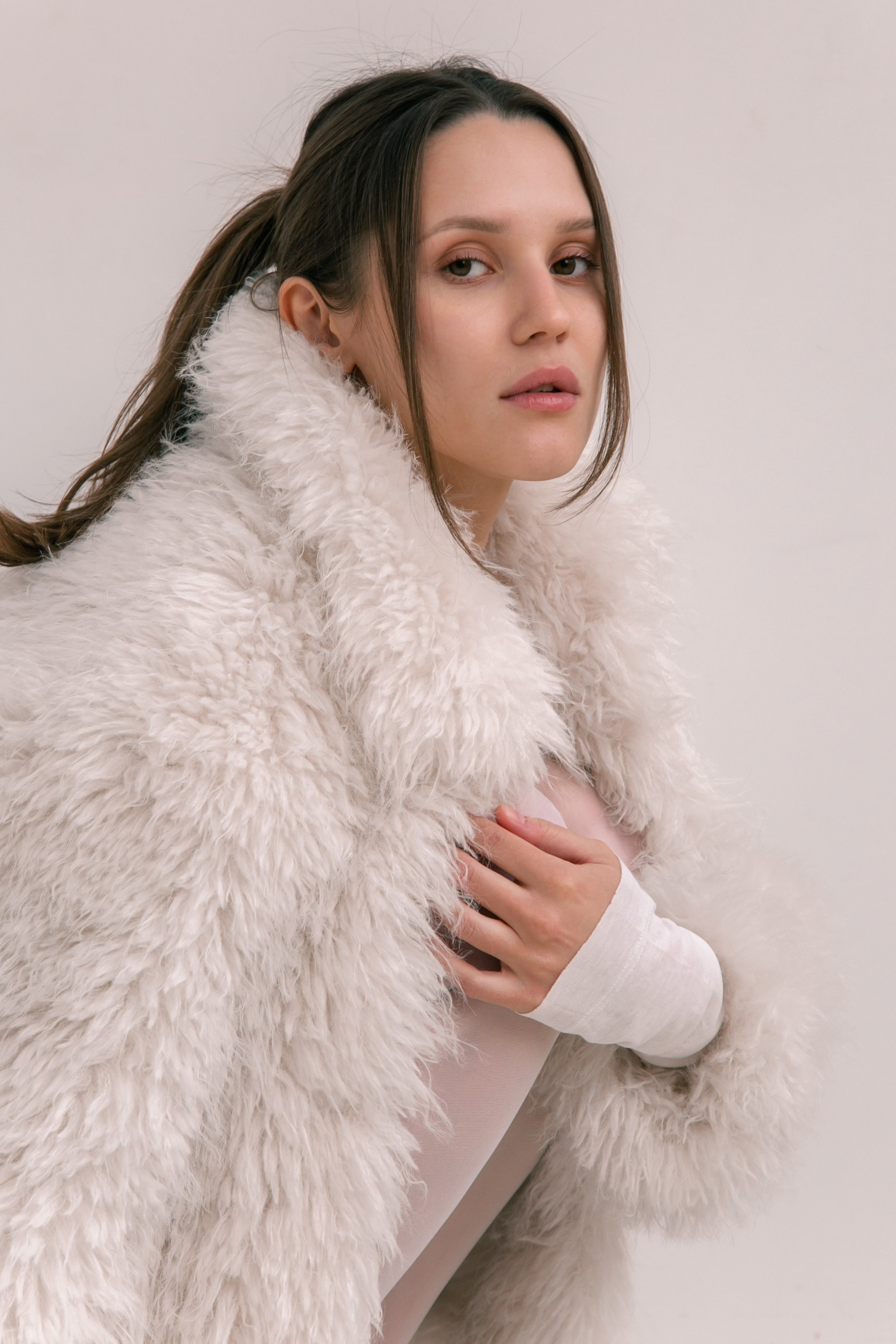 BOOK. MONSTERA MODELS