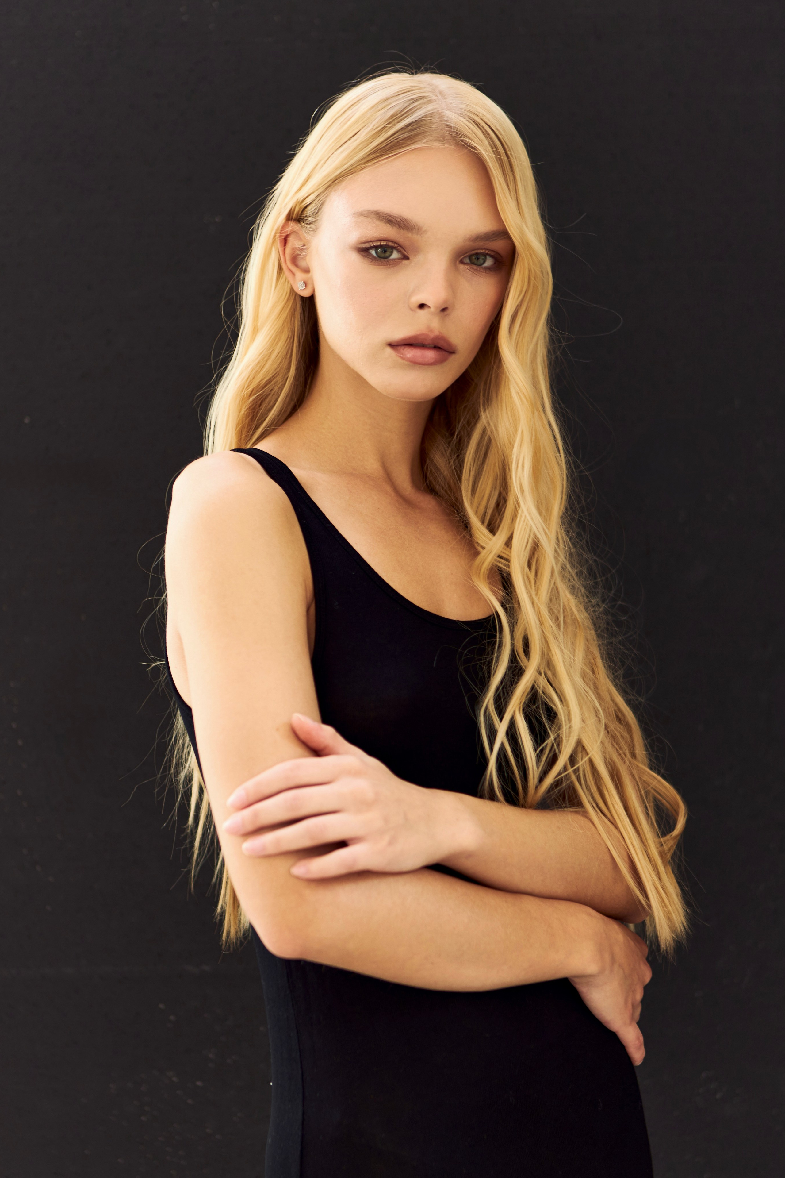 BOOK. MONSTERA MODELS
