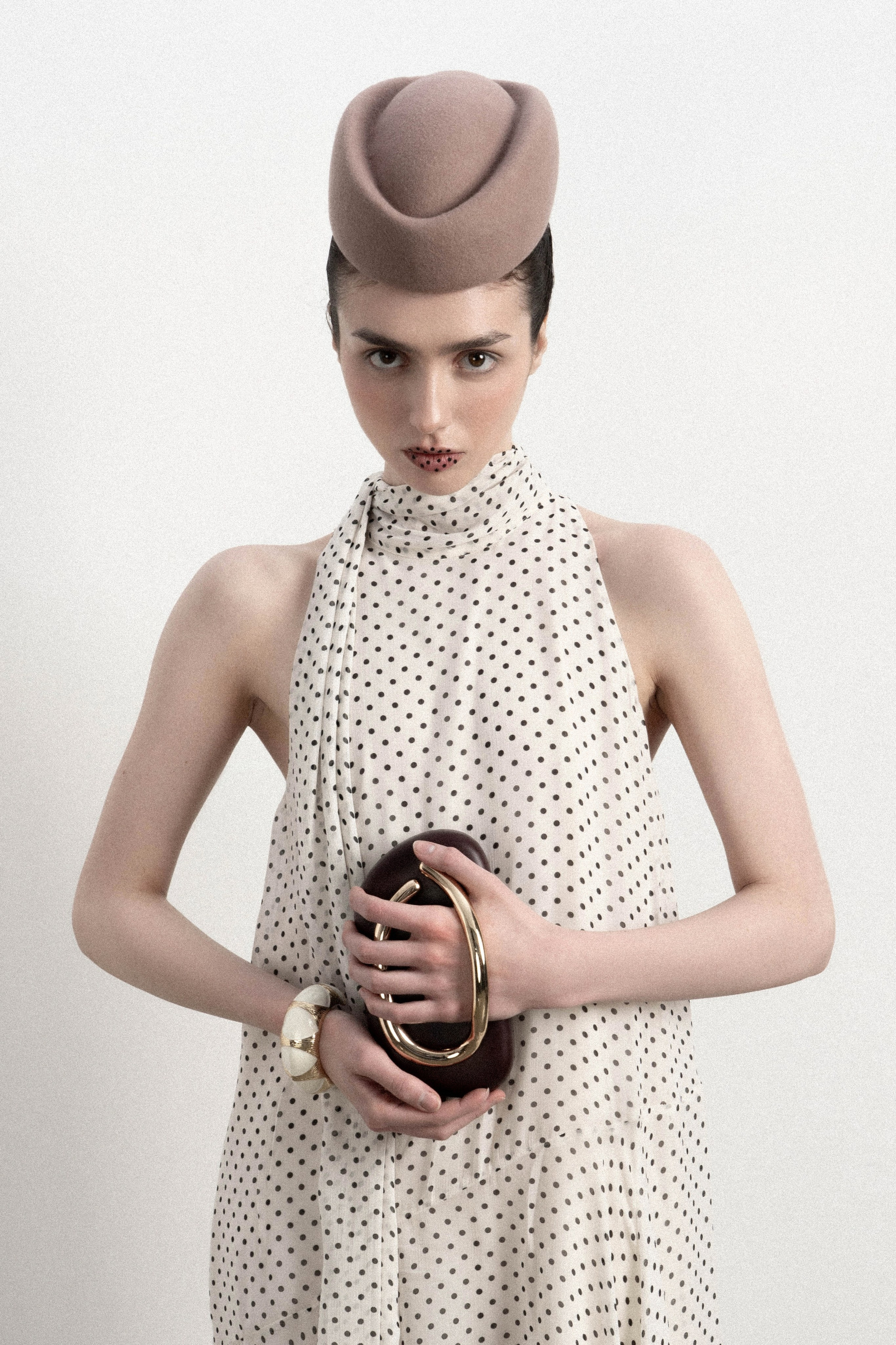 BOOK. MONSTERA MODELS
