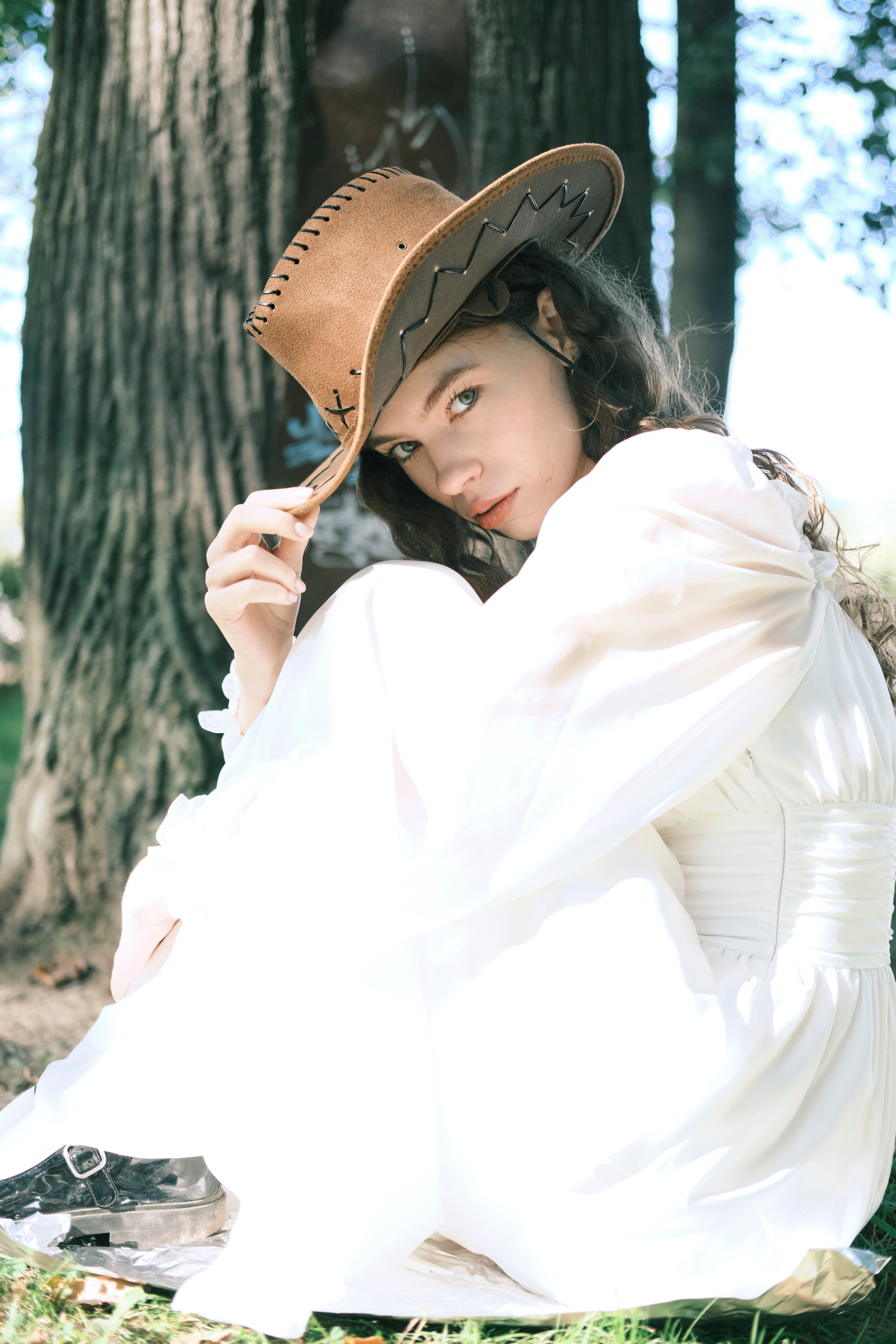 BOOK. MONSTERA MODELS
