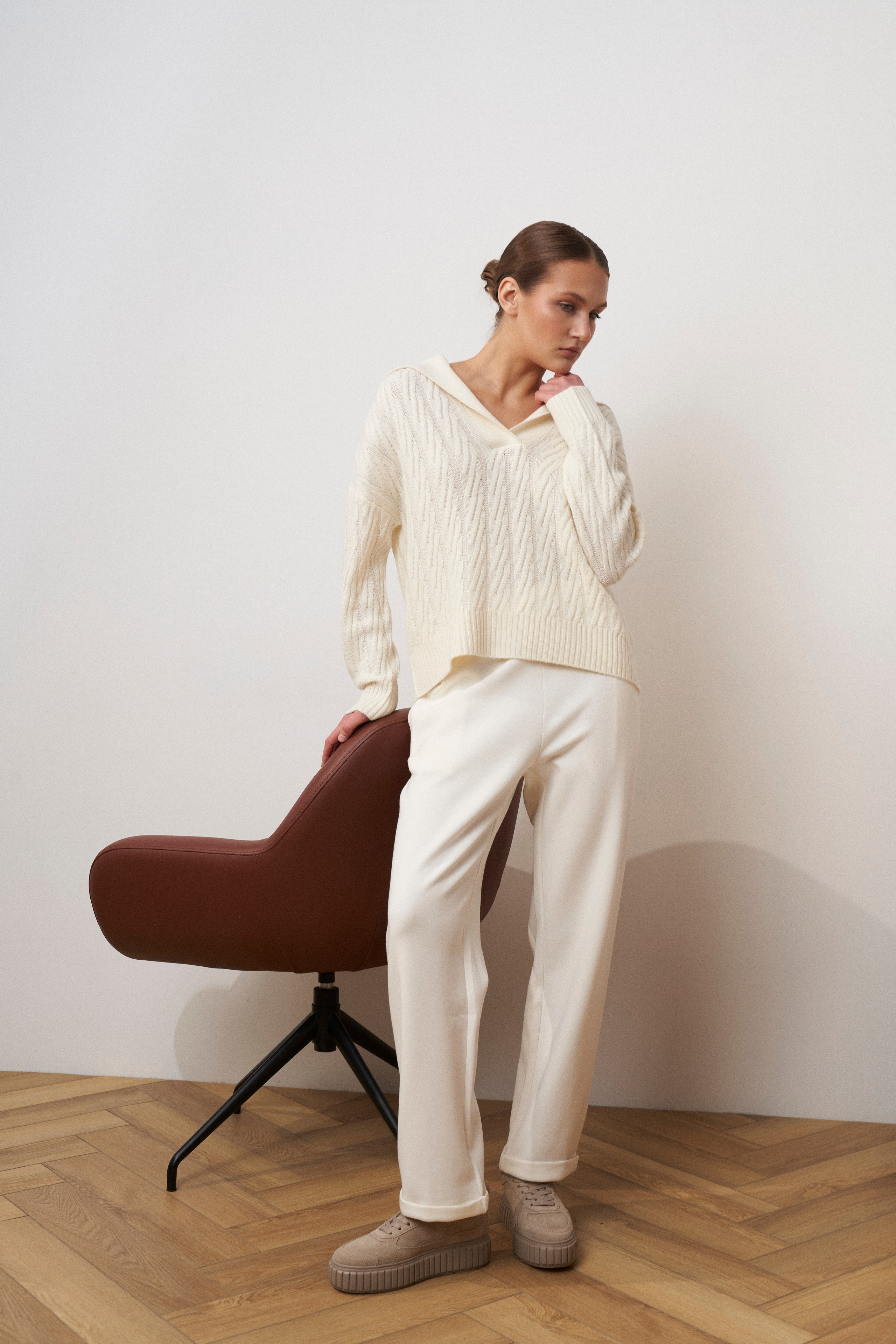 BOOK. MONSTERA MODELS