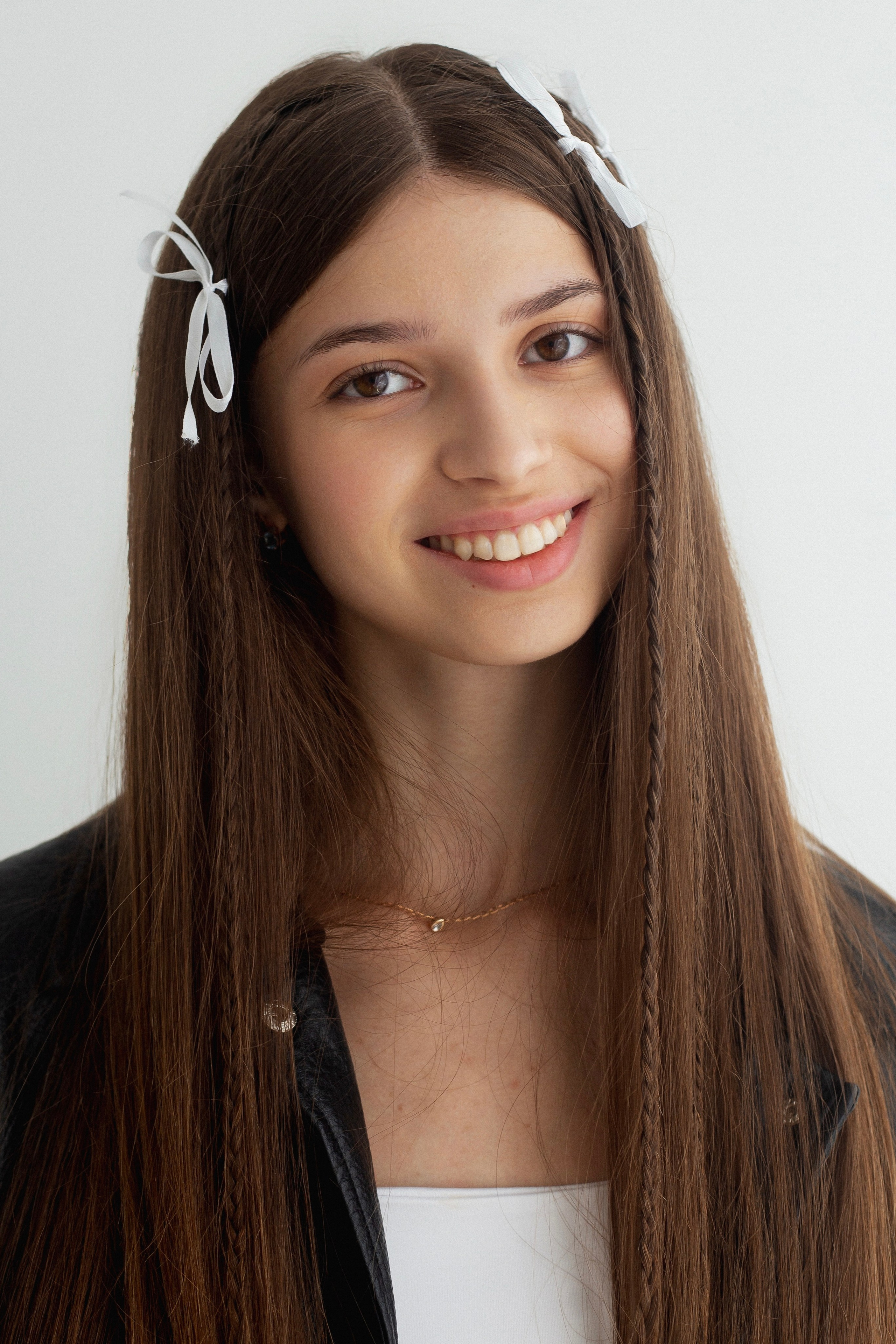 BOOK. MONSTERA MODELS