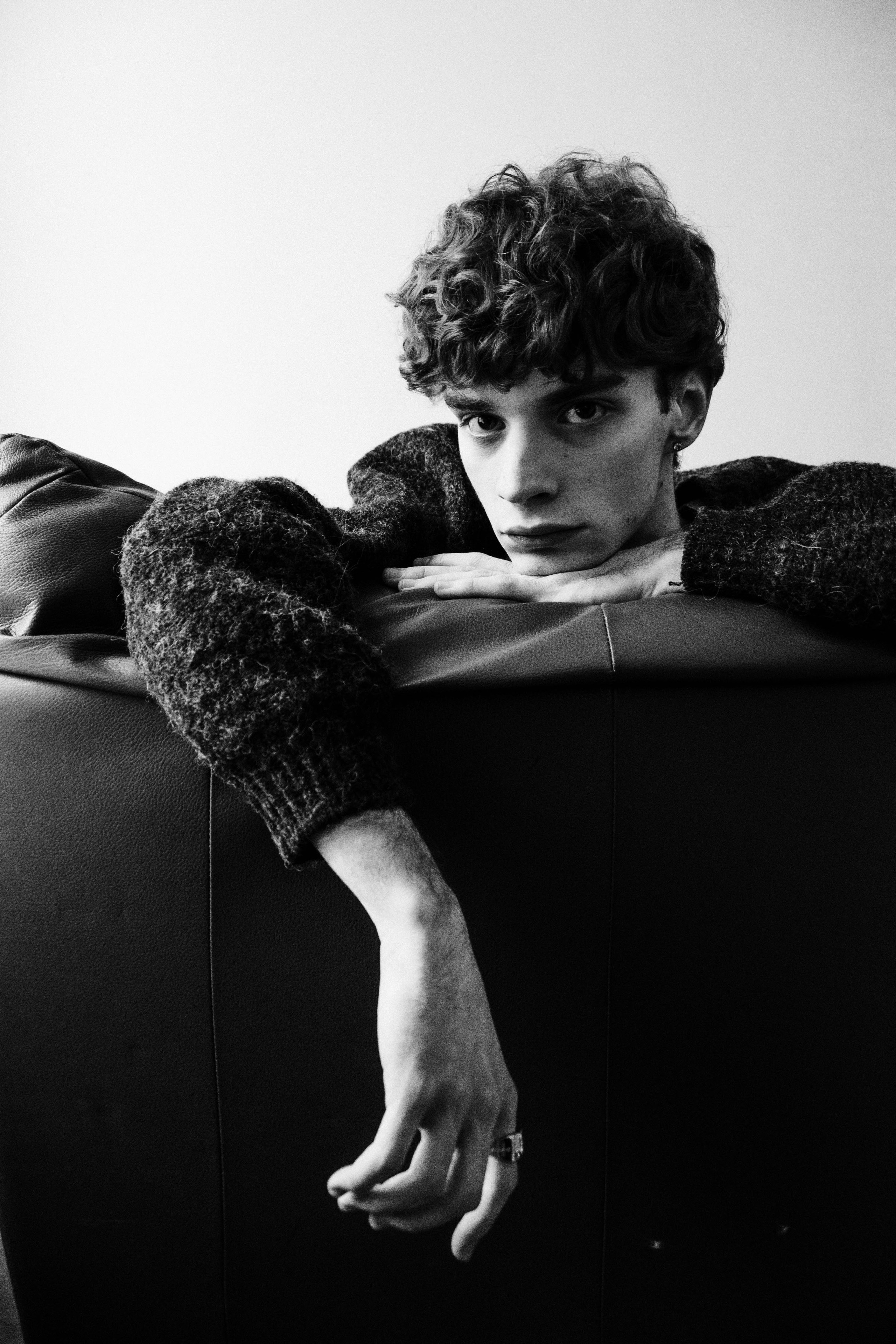 BOOK. MONSTERA MODELS