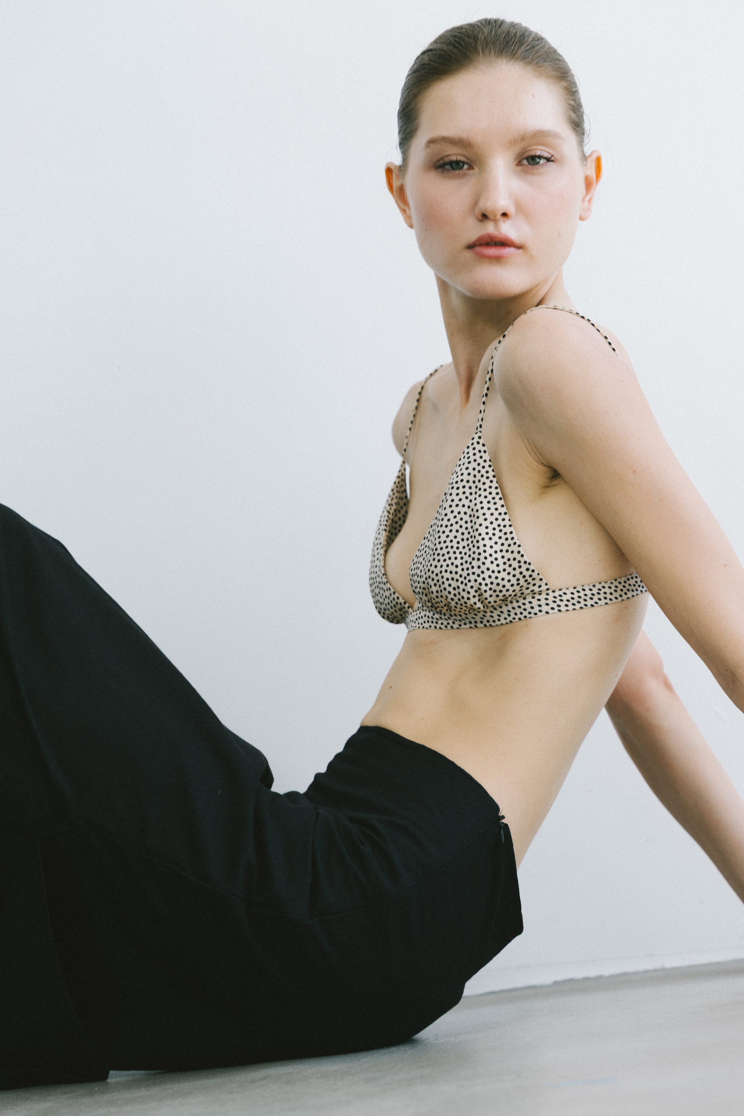 BOOK. MONSTERA MODELS