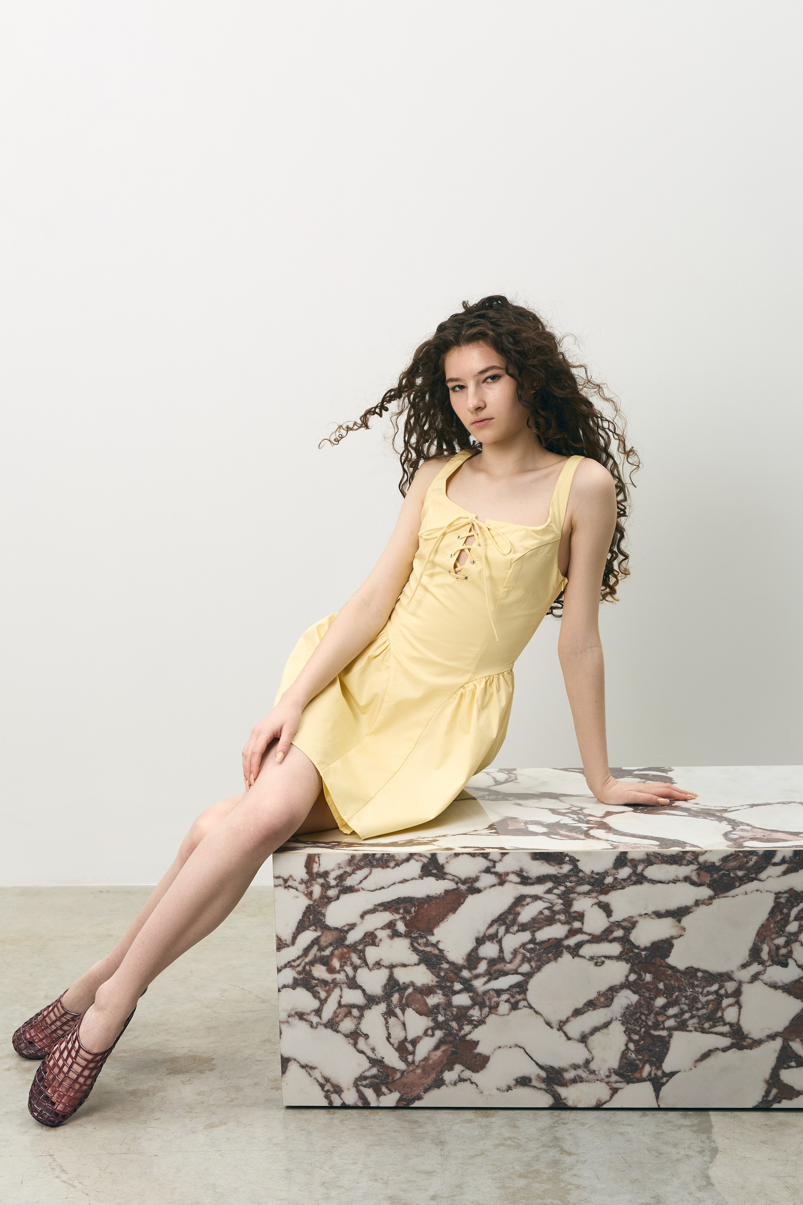 BOOK. MONSTERA MODELS