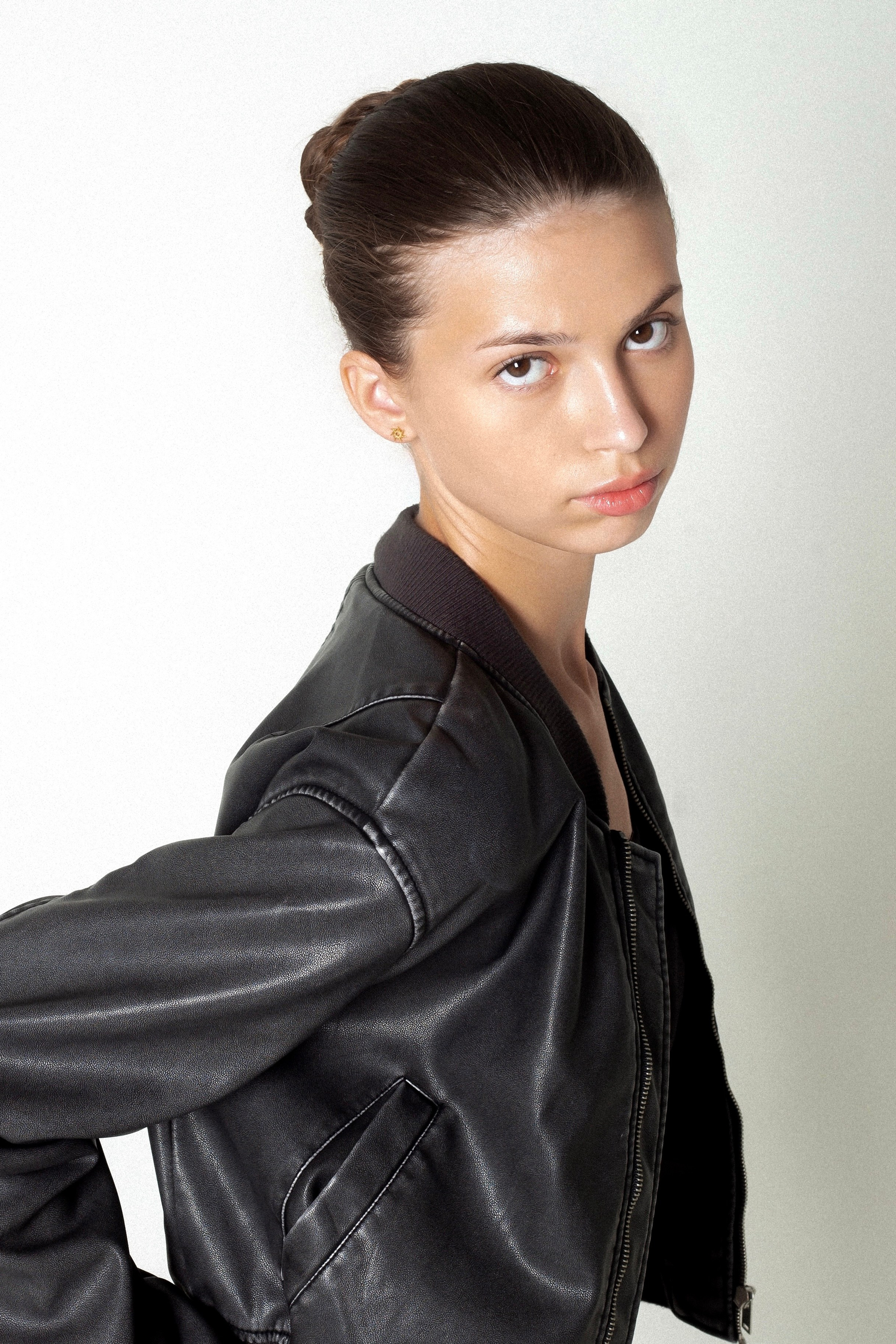 BOOK. MONSTERA MODELS