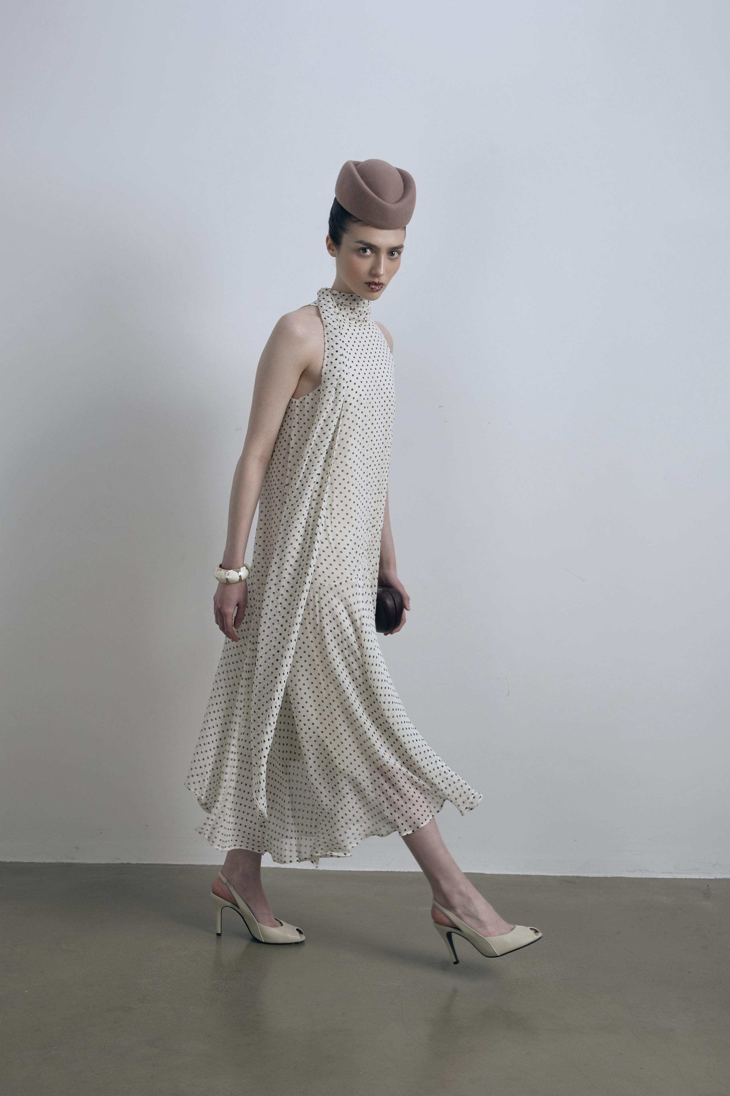 BOOK. MONSTERA MODELS