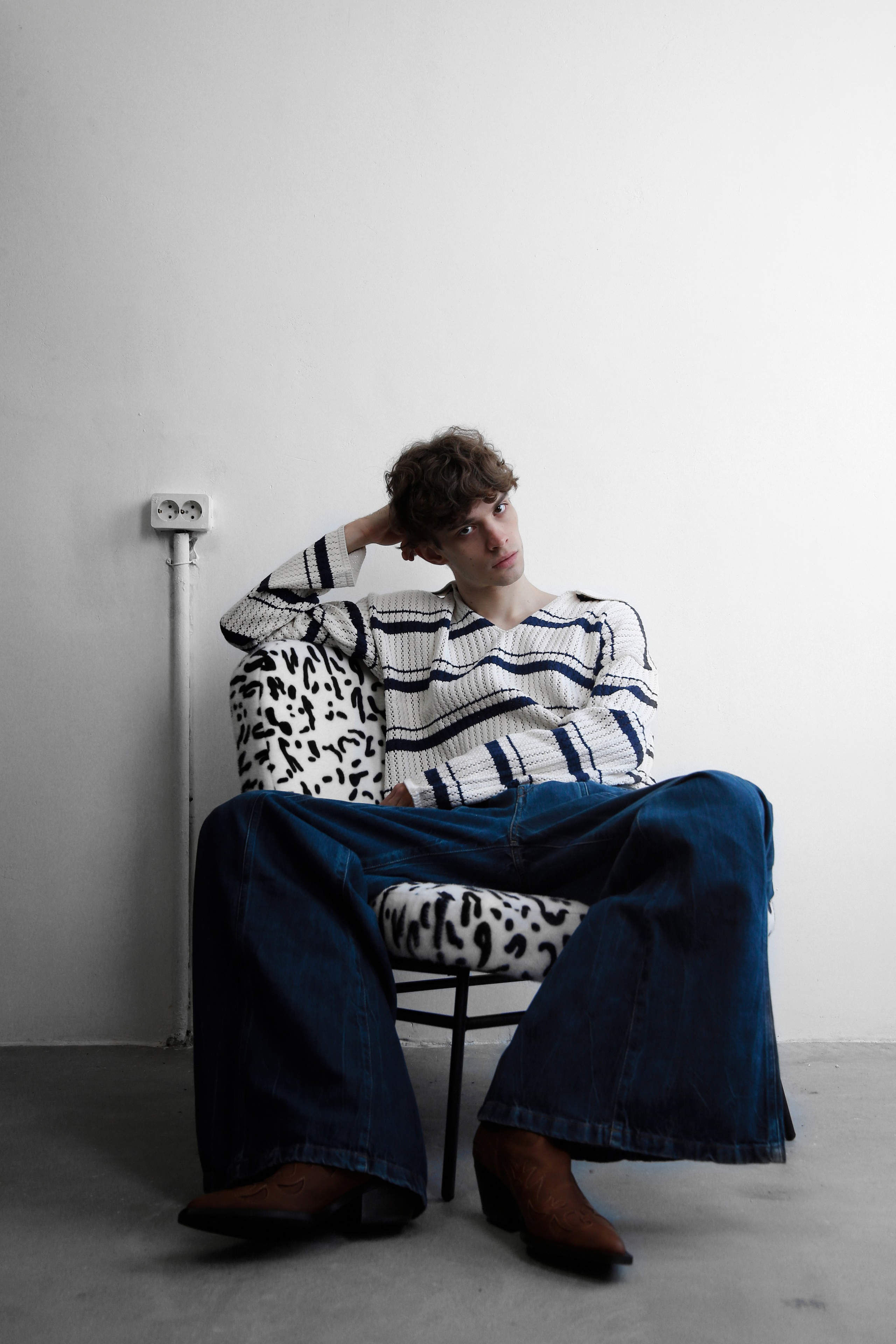 BOOK. MONSTERA MODELS