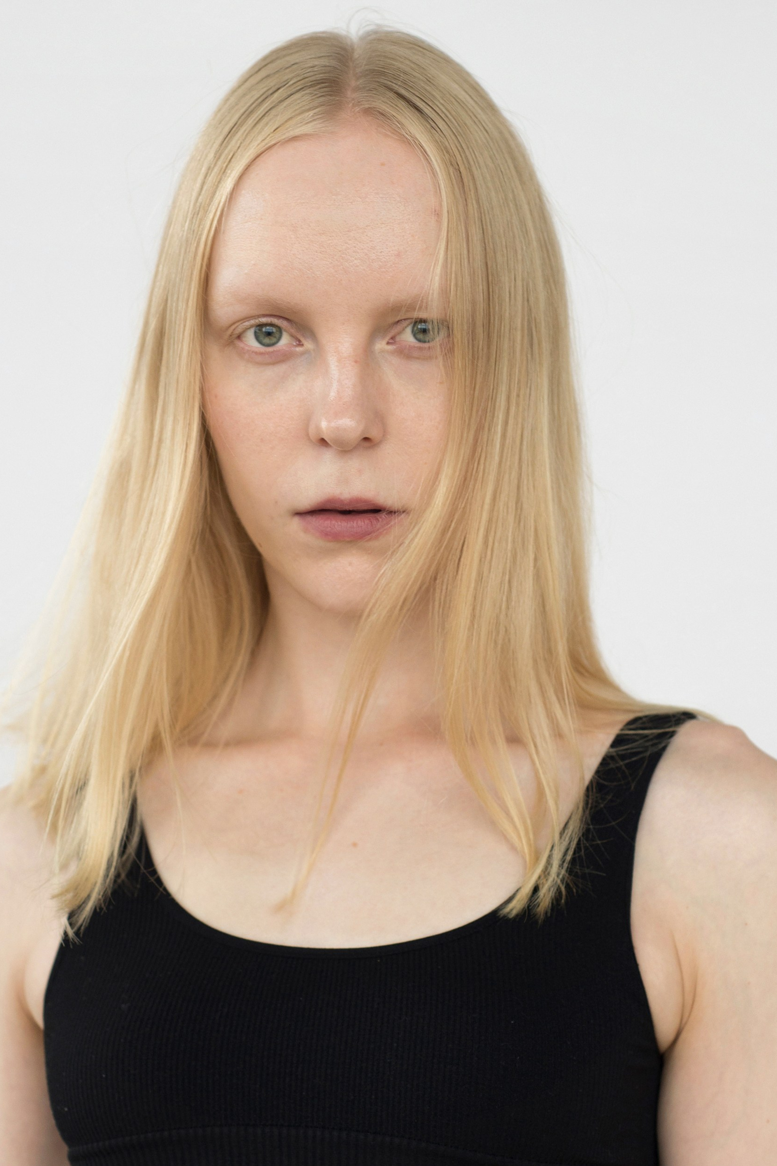 SNAPS. MONSTERA MODELS