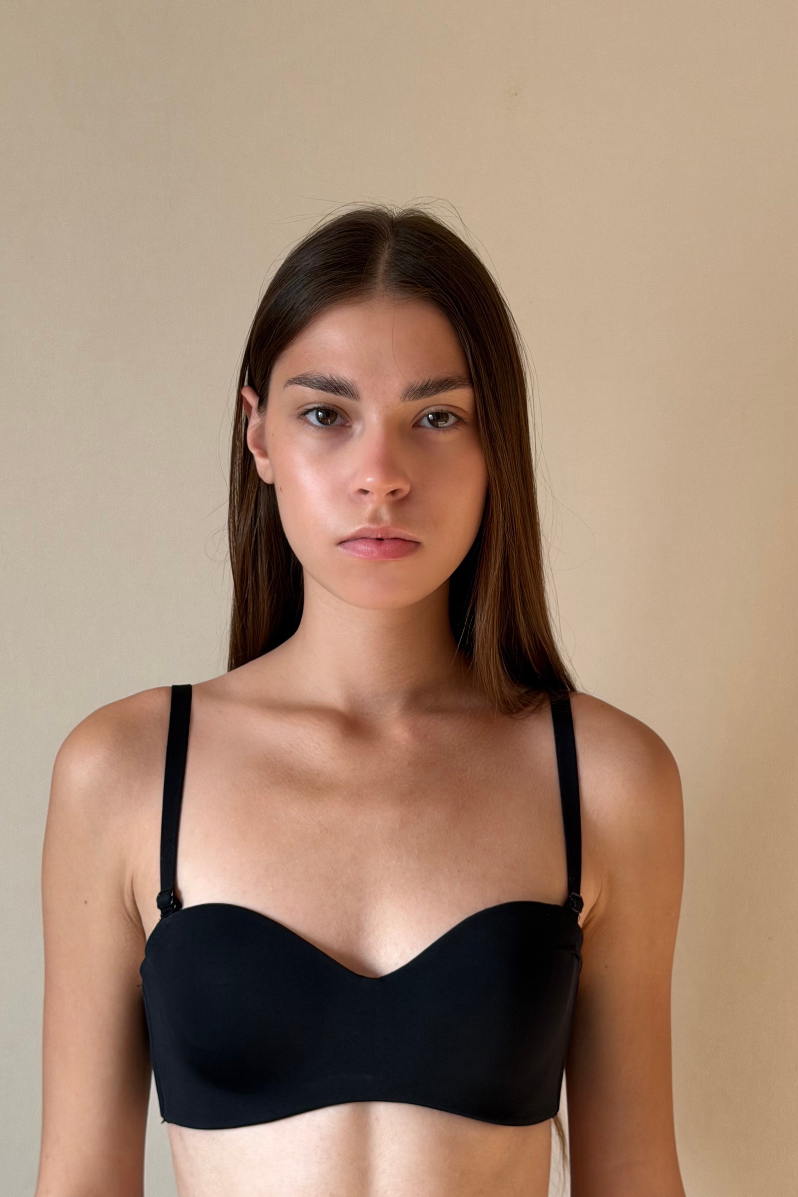 SNAPS. MONSTERA MODELS