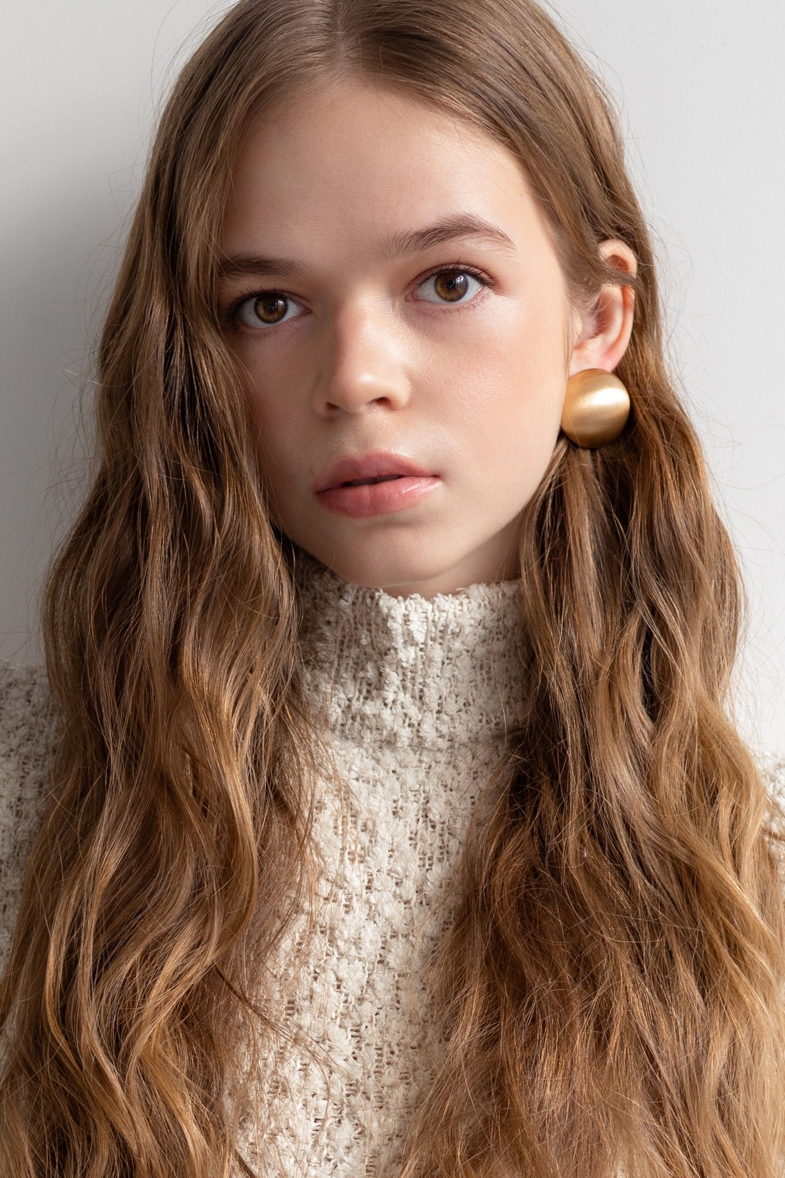 BOOK. MONSTERA MODELS