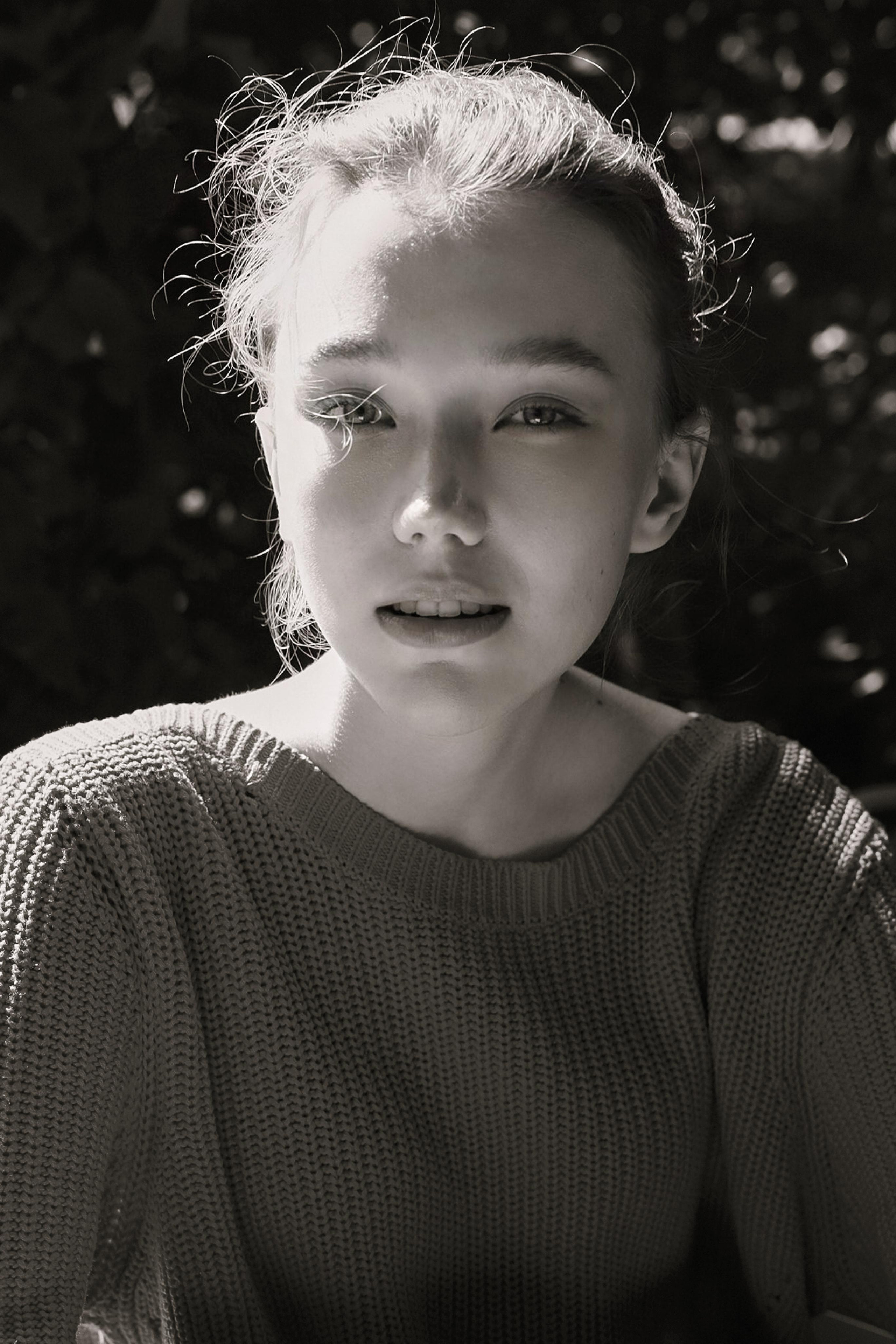 BOOK. MONSTERA MODELS