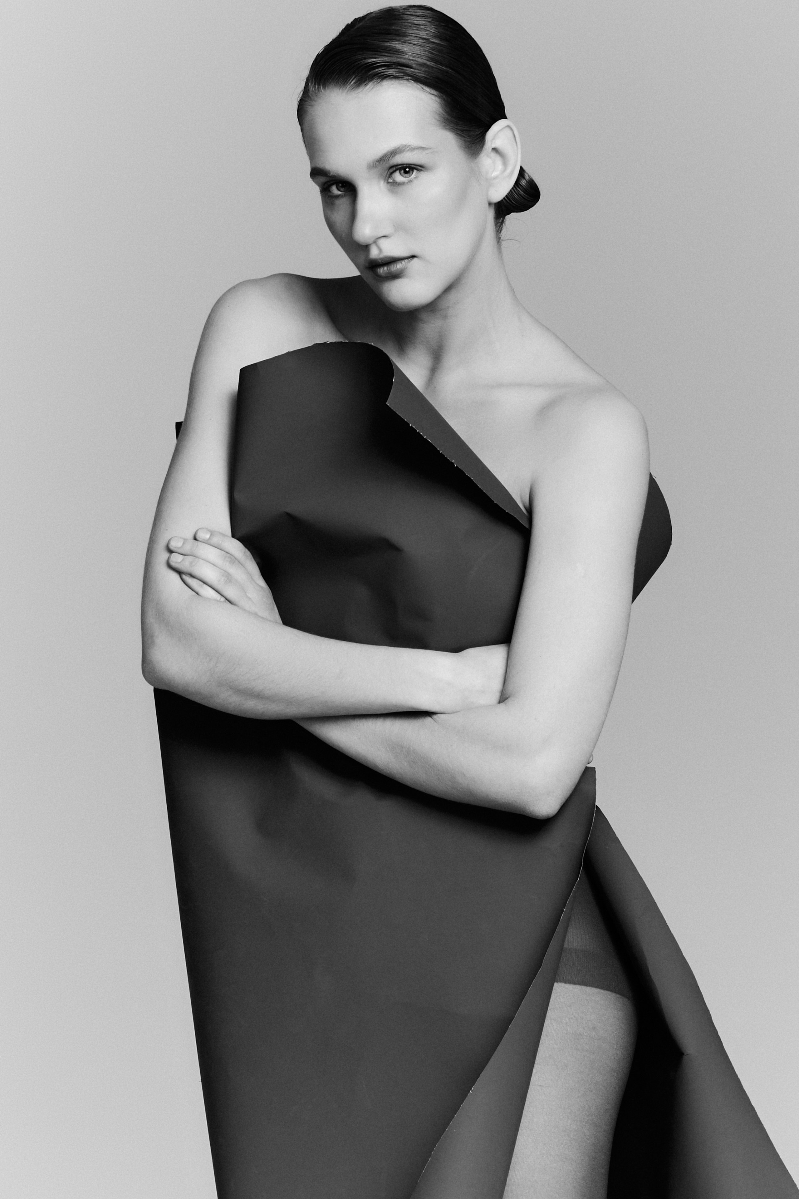 BOOK. MONSTERA MODELS