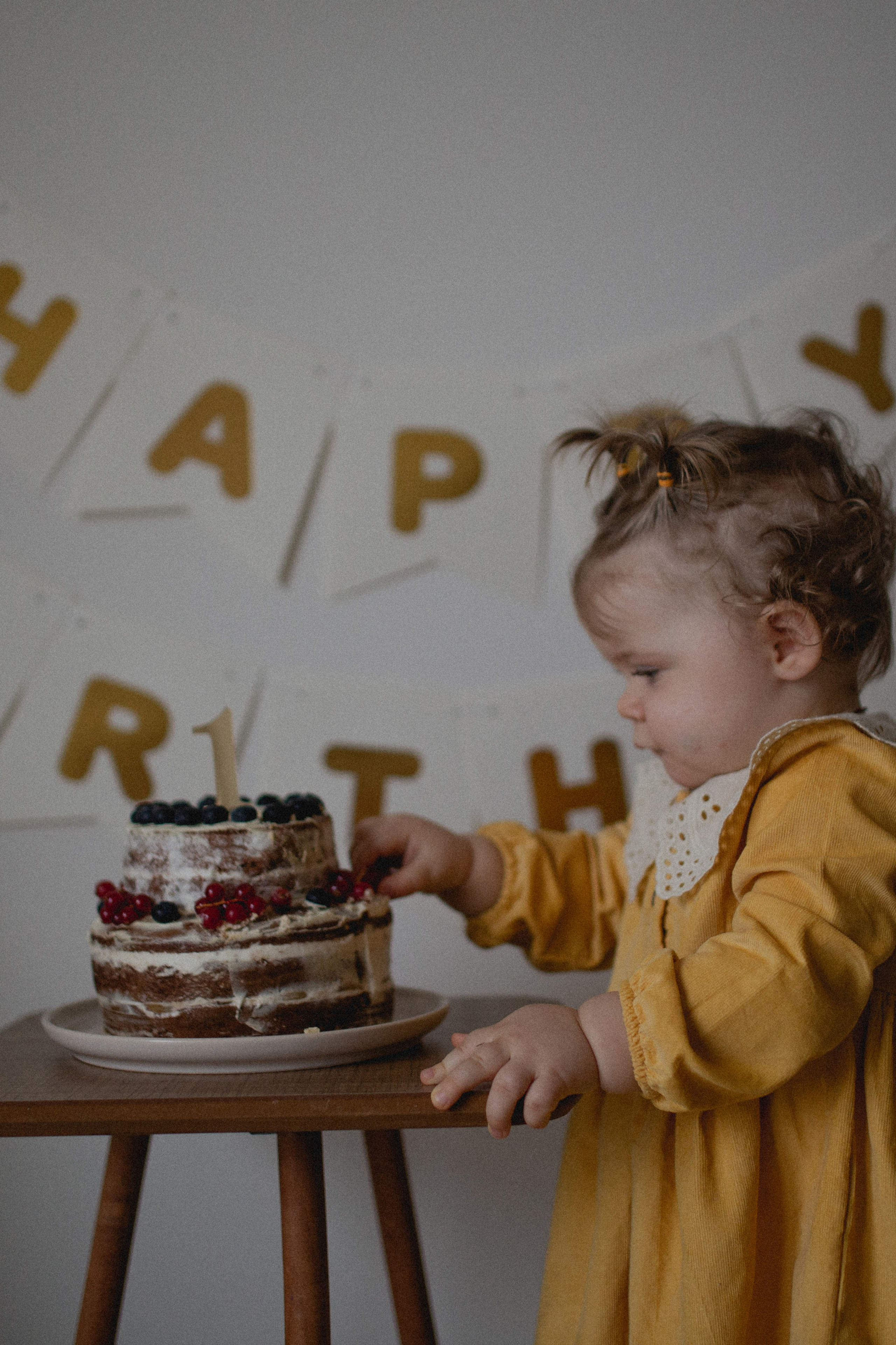 Лизе годик:)