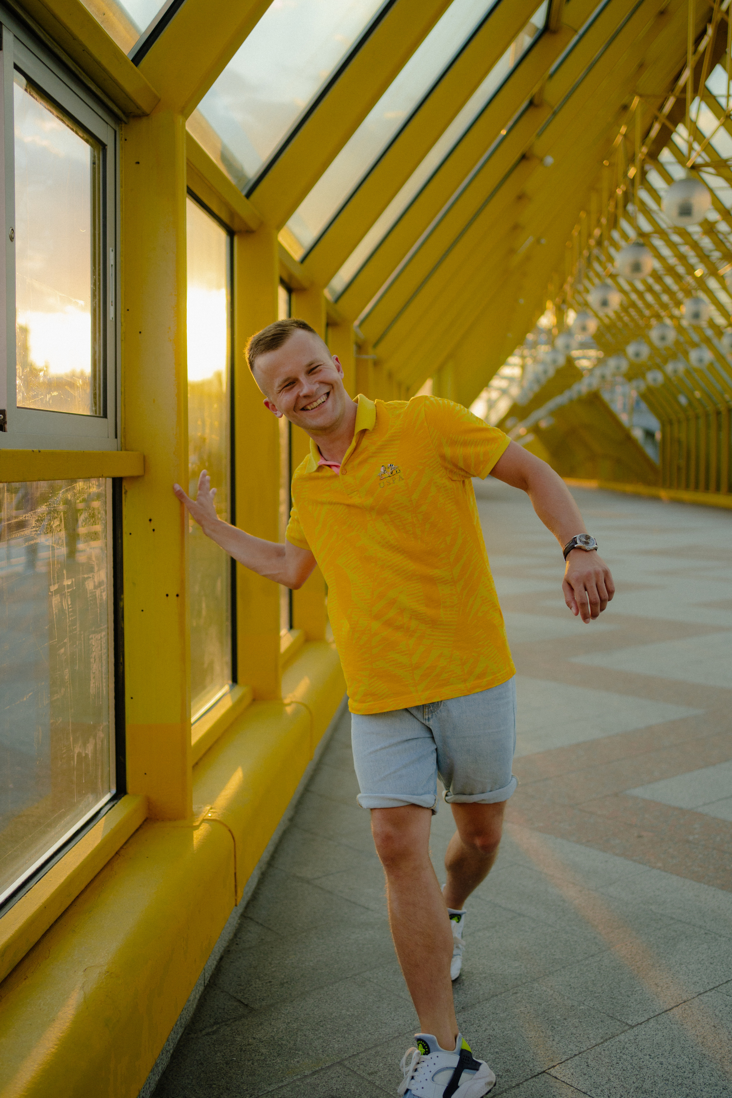 В кадре: танцор