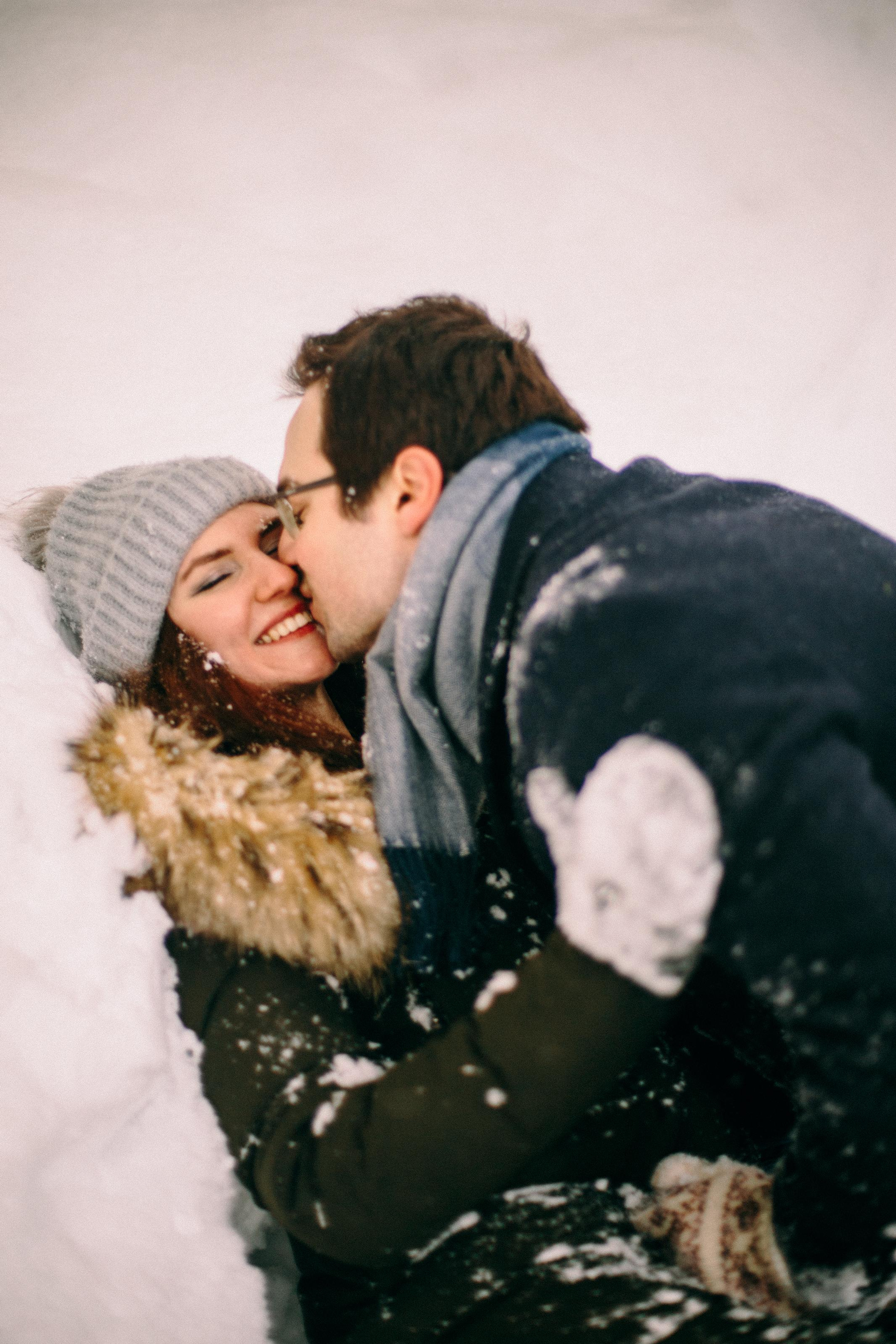 Снежная зима